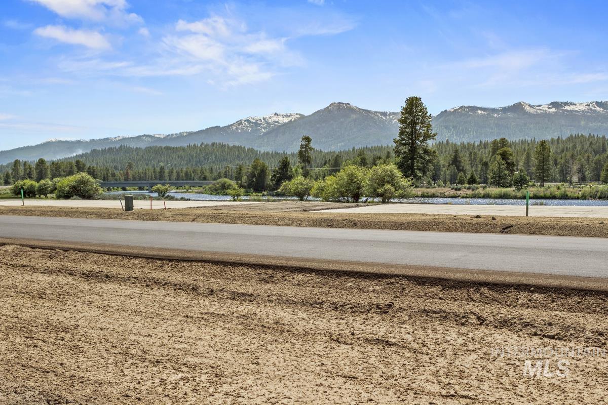 L7 B2 River Bank Drive, Cascade ID 83611
