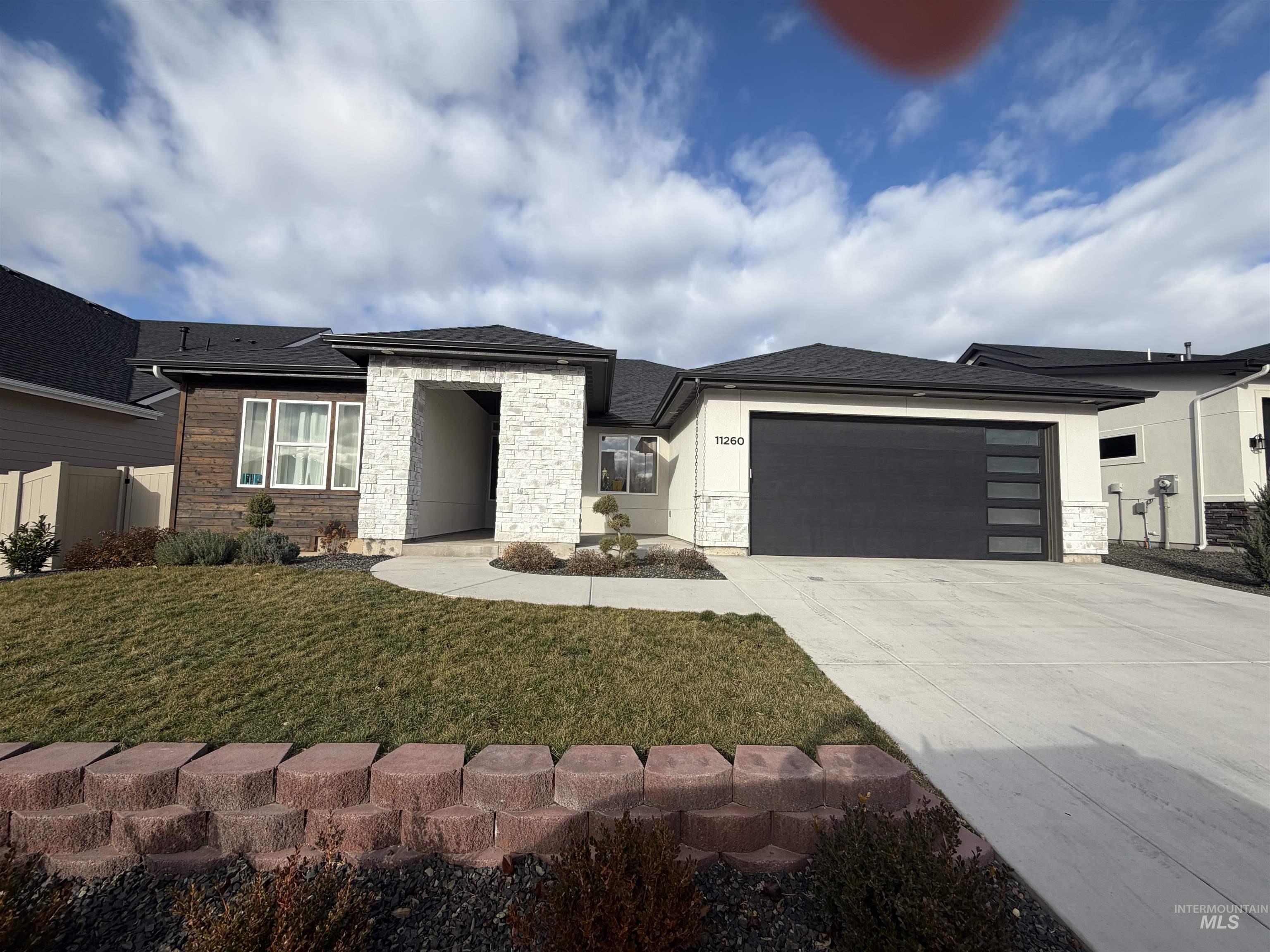 11260 White River St, Caldwell ID 83605