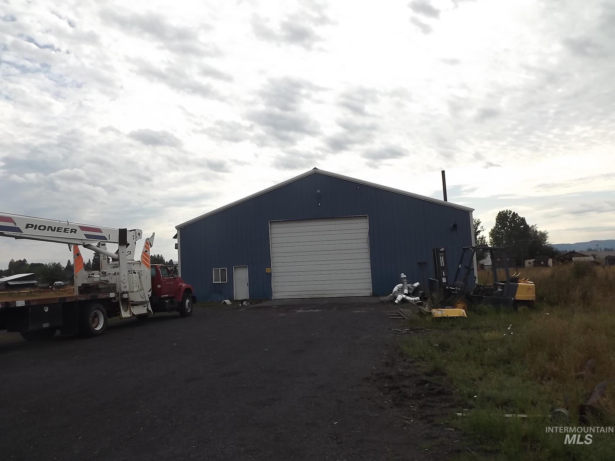 414 Wood Street, Weippe ID 83553