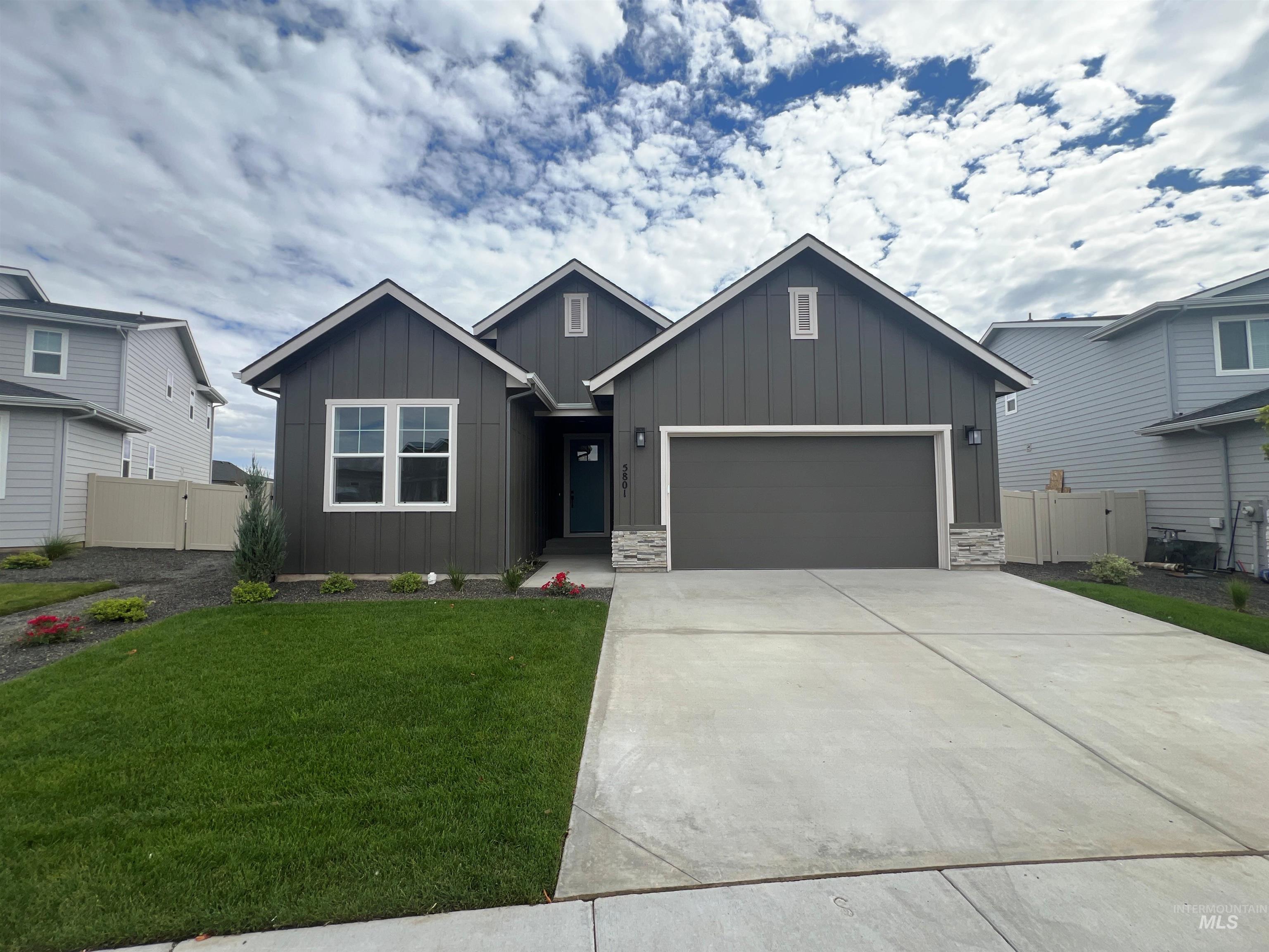 5801 W Sprig Dr, Meridian ID 83646