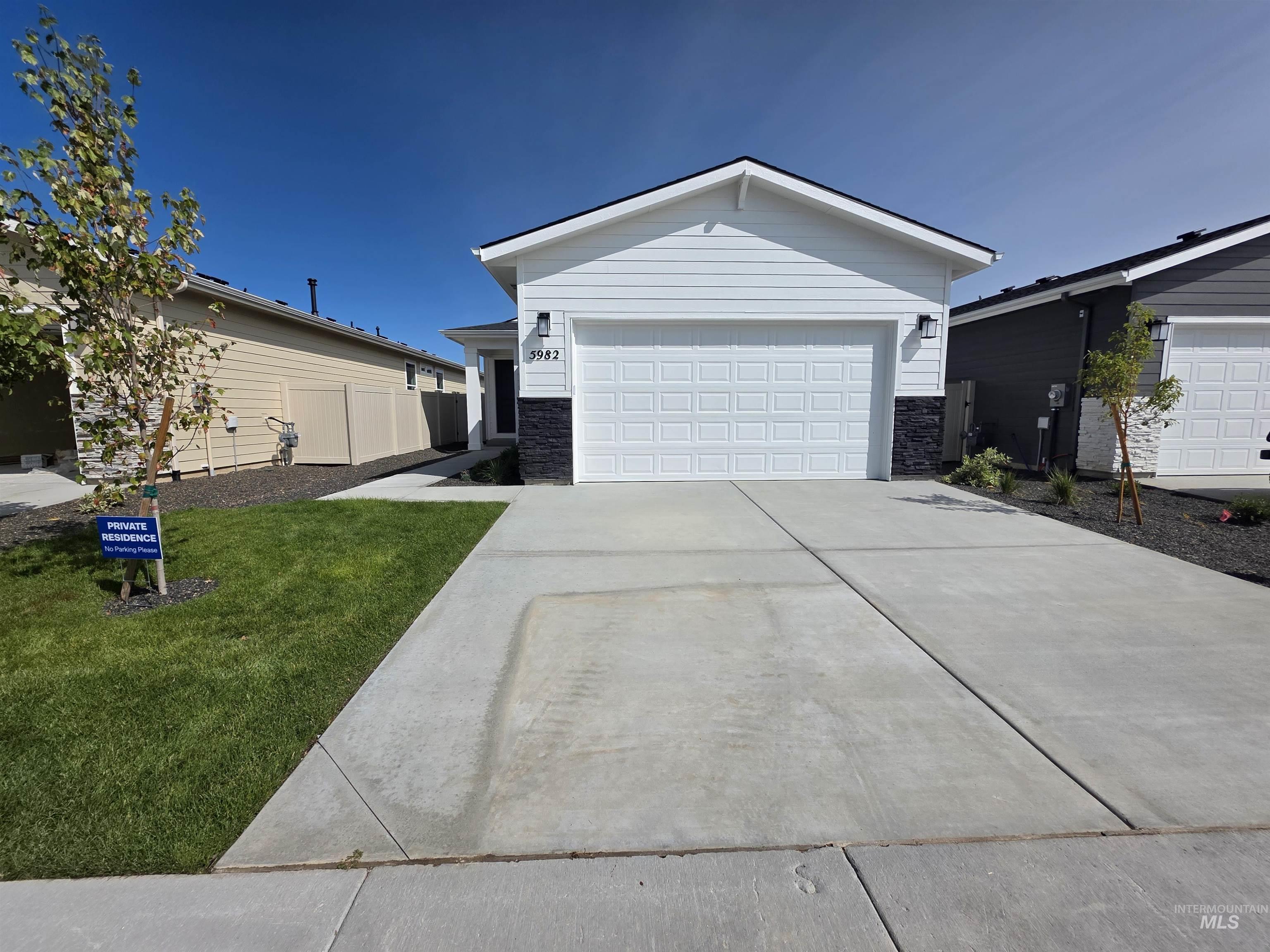 5982 N Static Line Ave, Meridian ID 83646