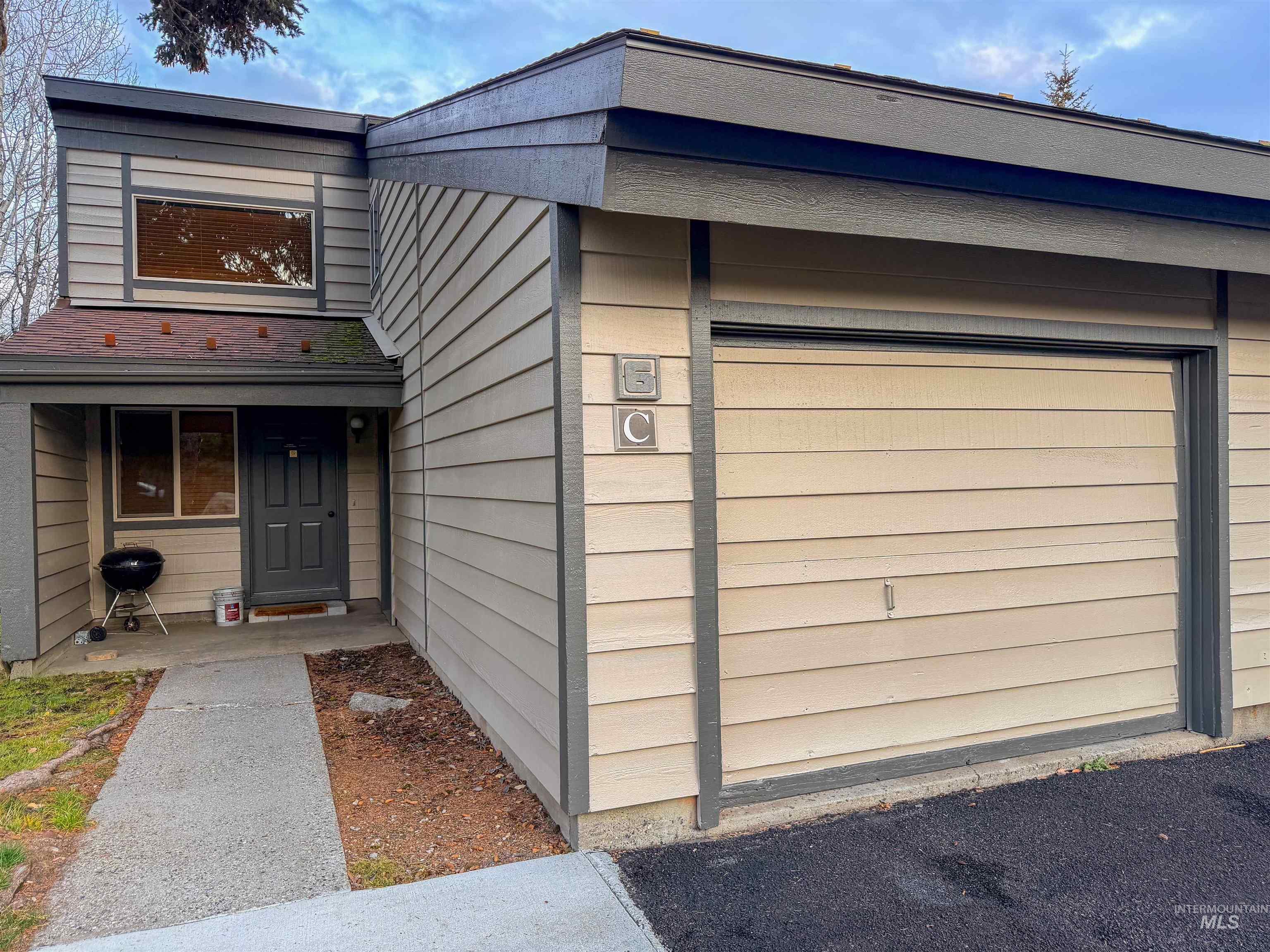 1607 Davis Ave # C6, McCall ID 83638