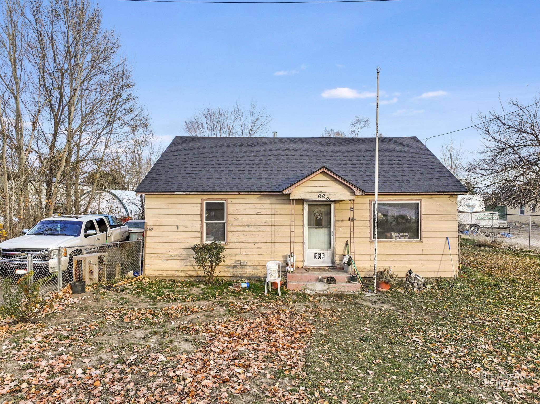 669 Locust St S, Twin Falls ID 83301