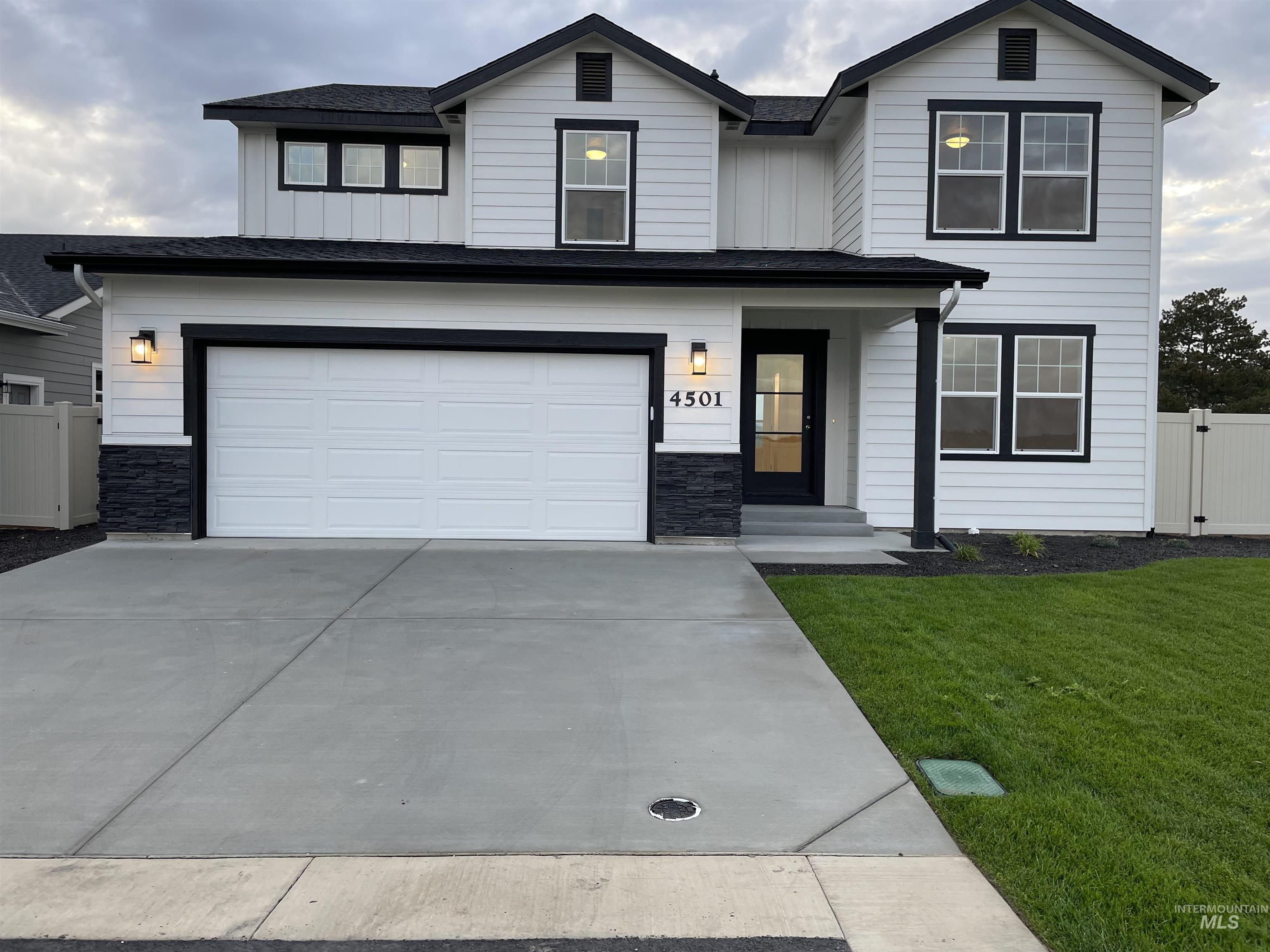 4501 Dawnstar Ave, Caldwell ID 83605