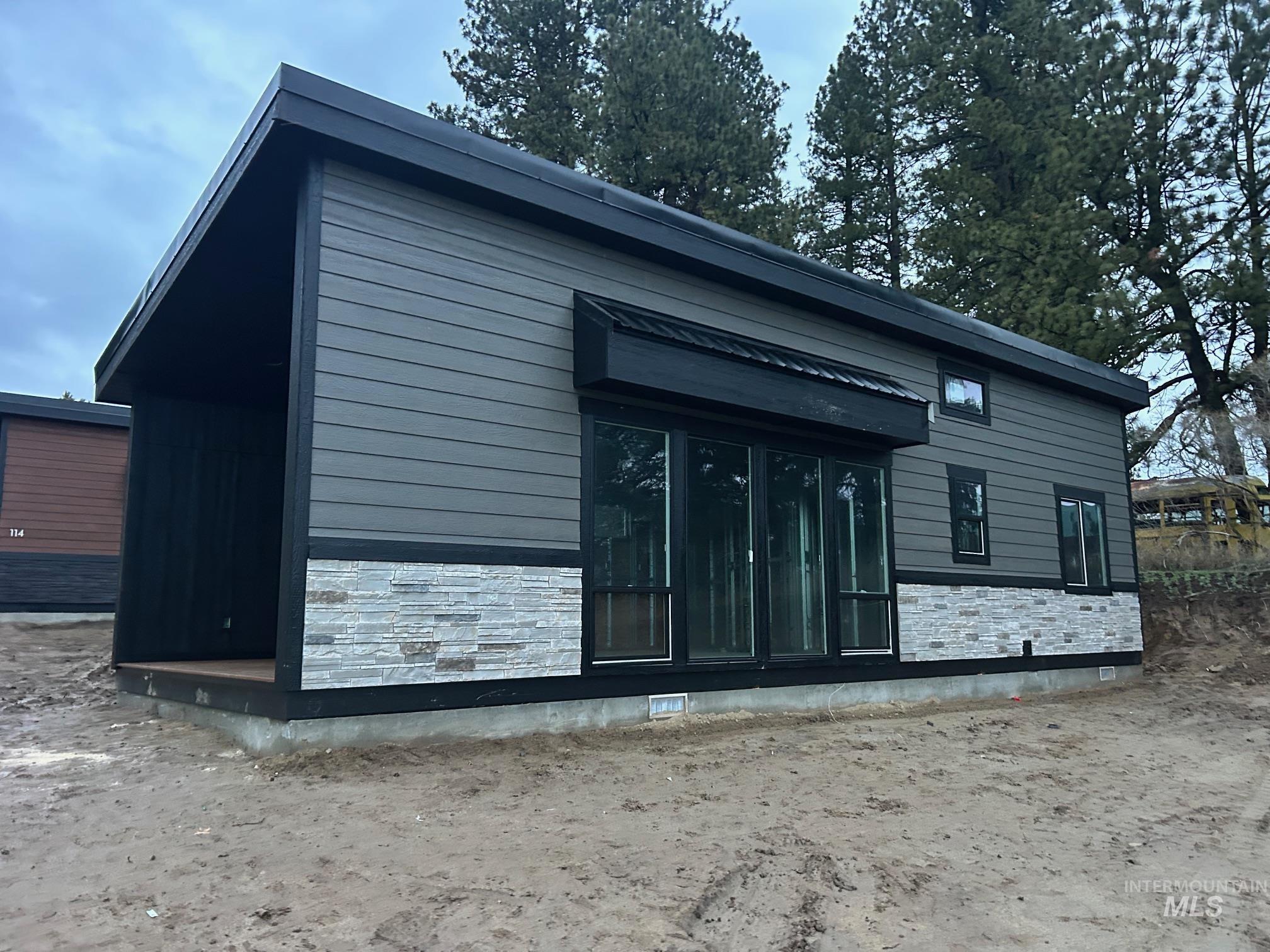 116 Raven Loop, Cascade ID 83611
