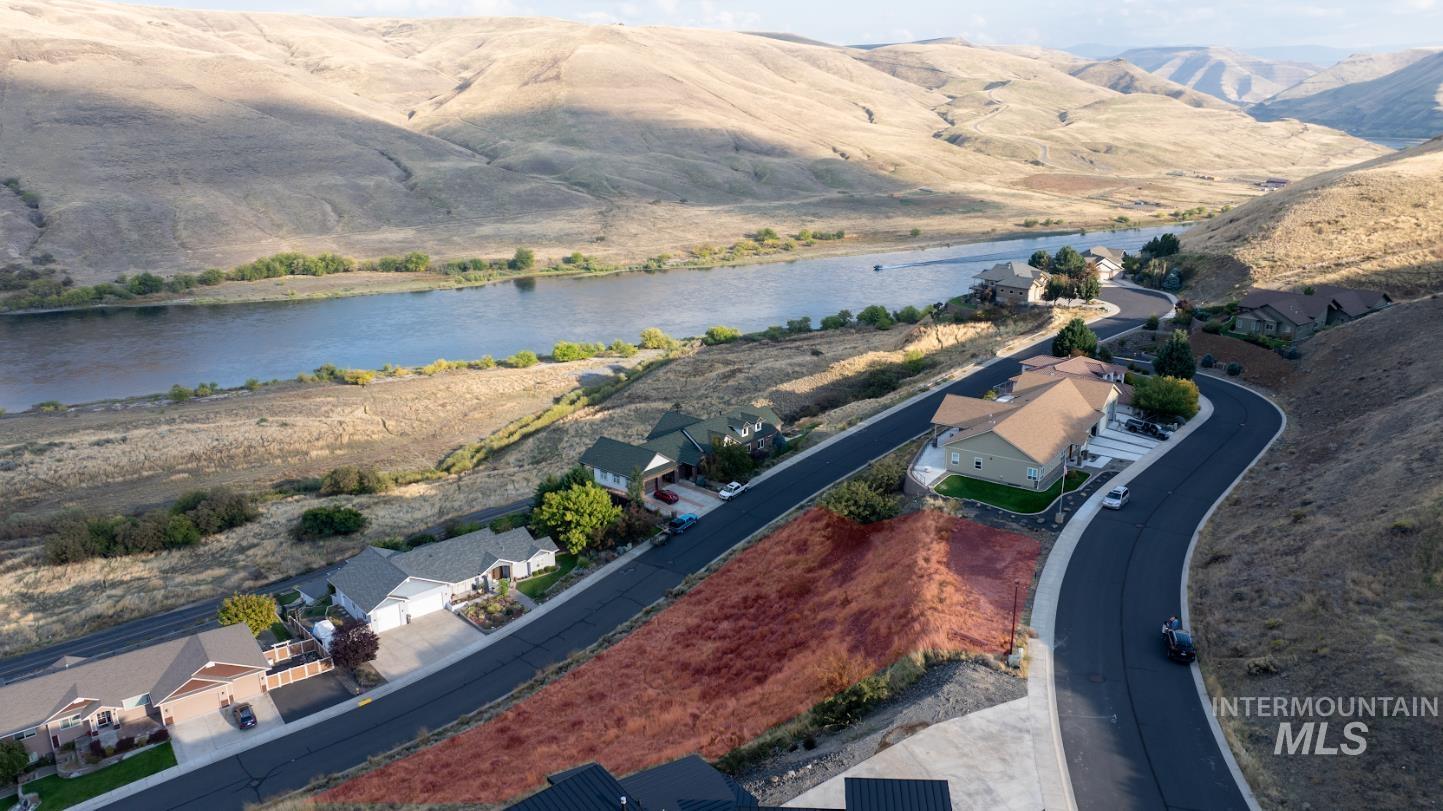 1493 River Ridge, Asotin WA 99402