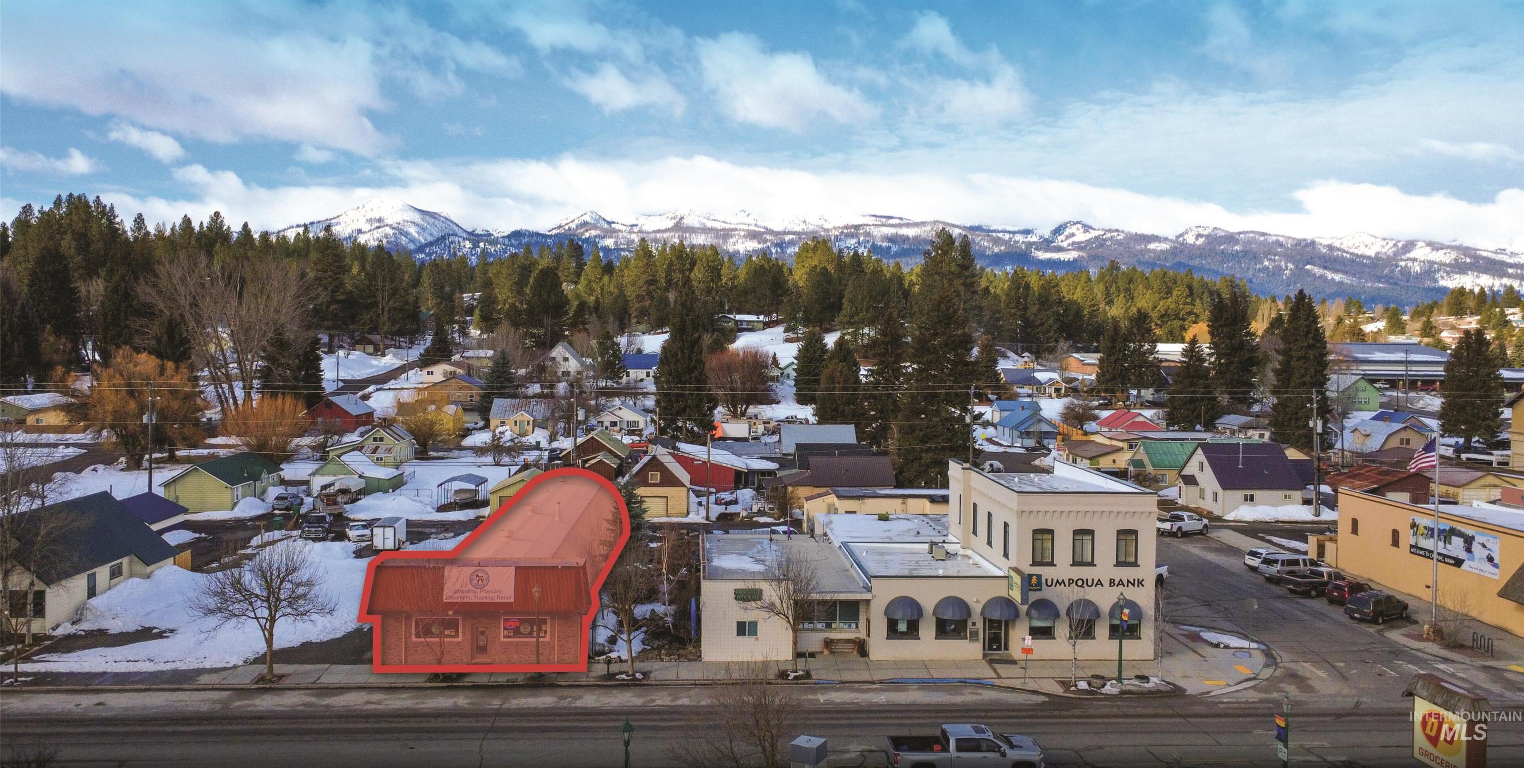 113 S Main Street, Cascade ID 83611