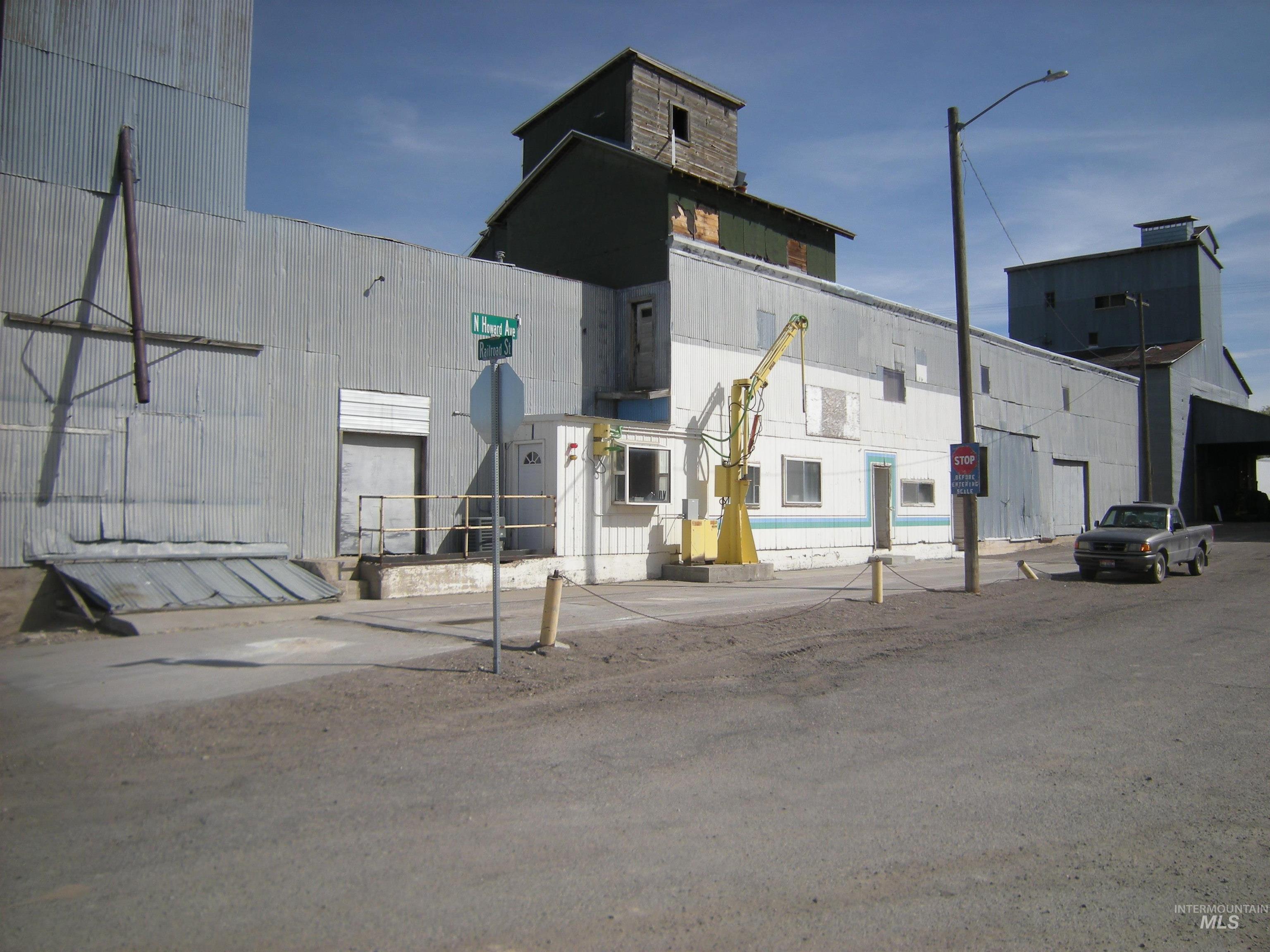 Appr. 400 Railroad St # 5, Hazelton ID 83335