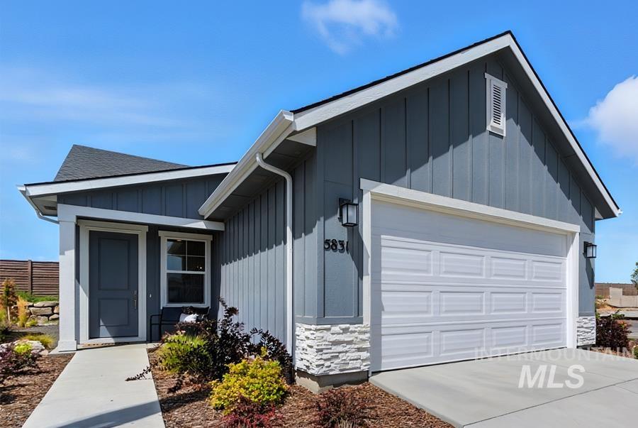 6018 N Static Line Ave, Meridian ID 83646