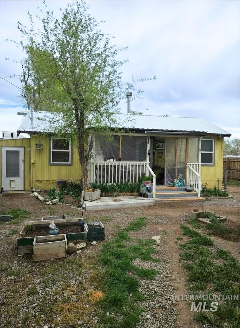635 Hwy 78, Grand View ID 83624