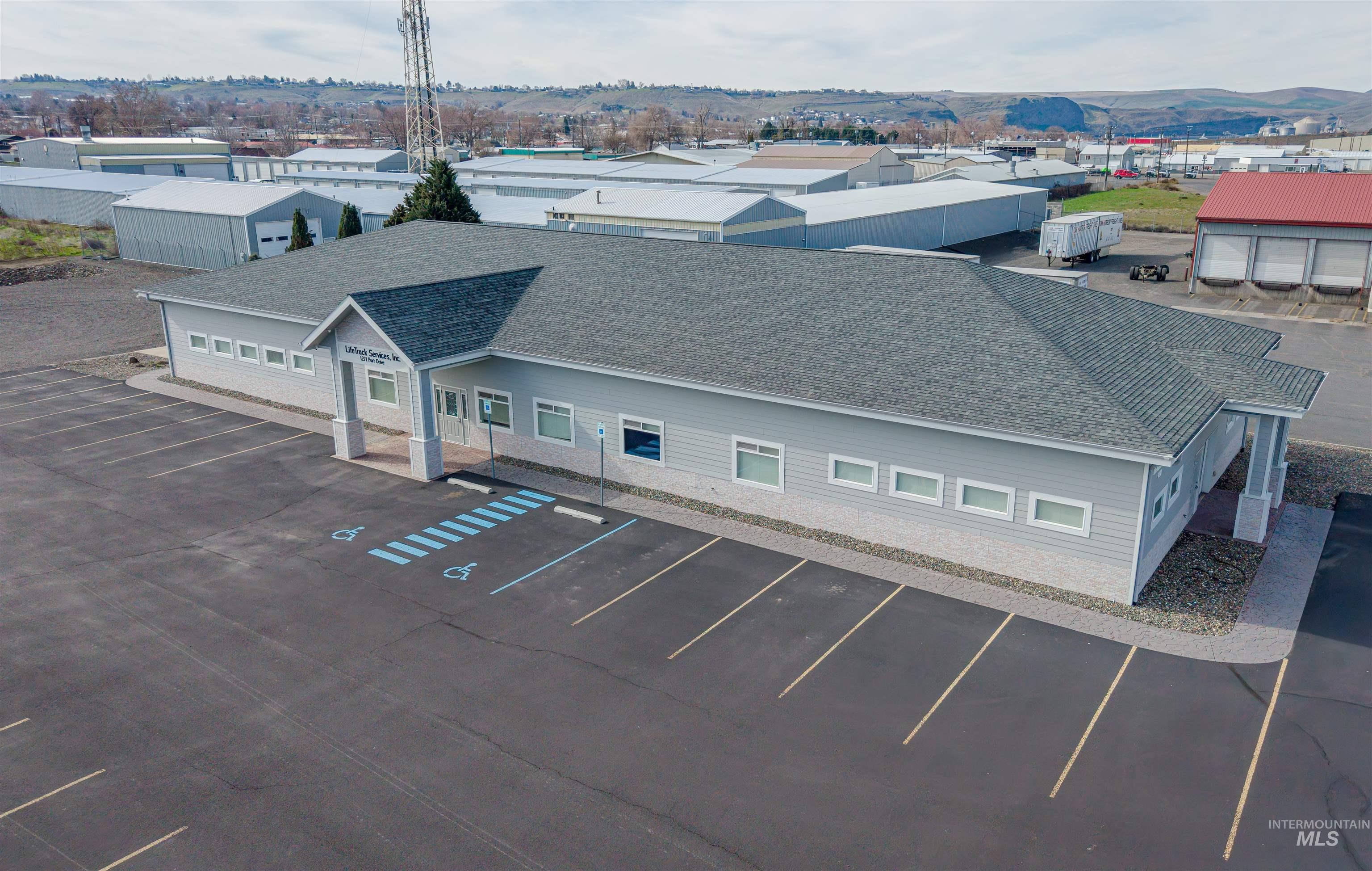1271 Port Dr, Clarkston WA 99403