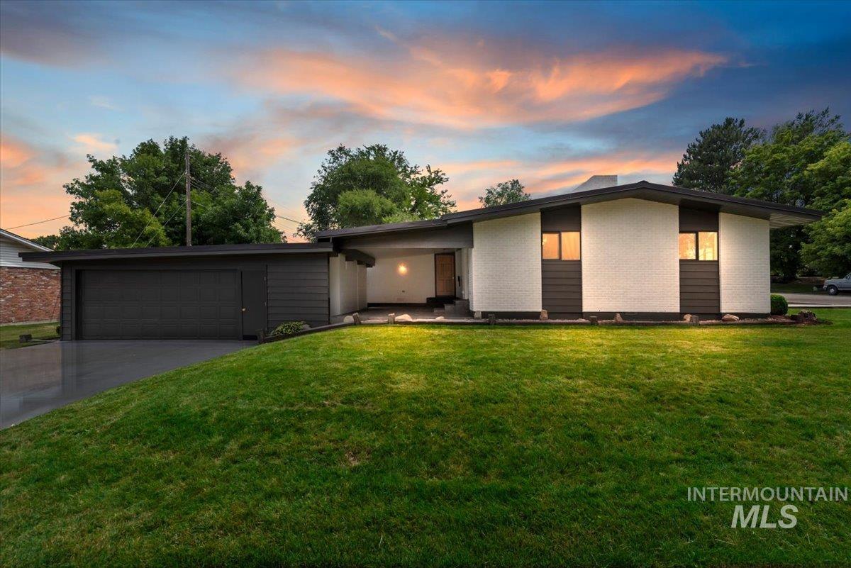 2001 Ray Ave, Caldwell ID 83605