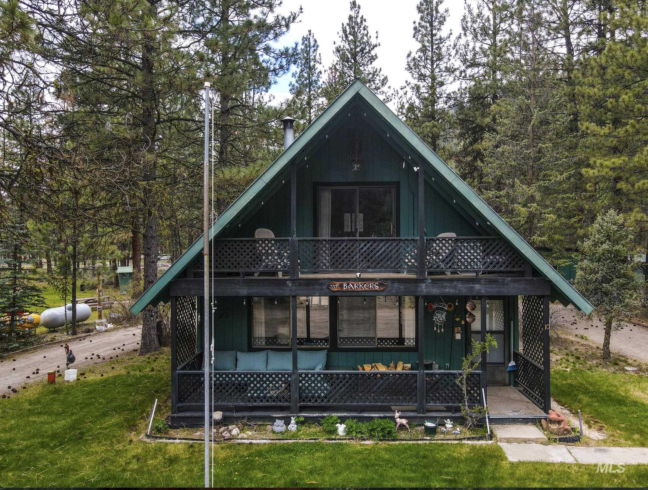 10 Bransons Dr, Lowman ID 83637