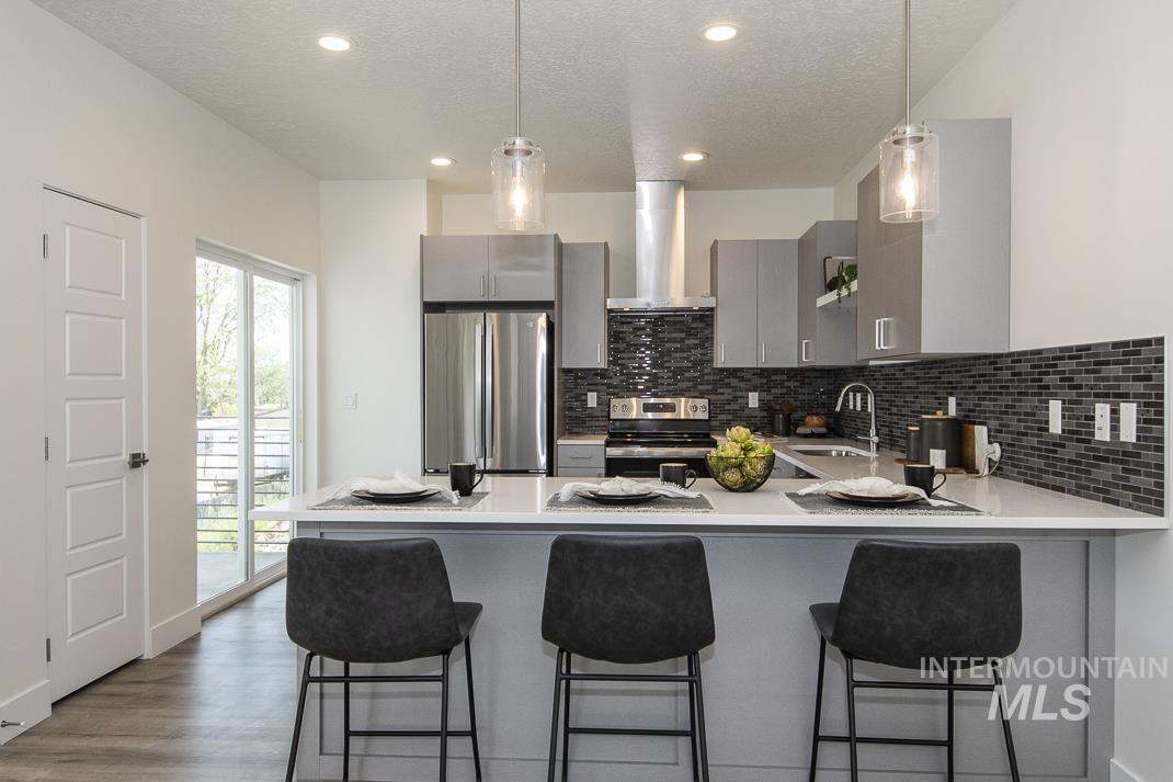 508 & 516 E Violets Cove, Garden City ID 83714
