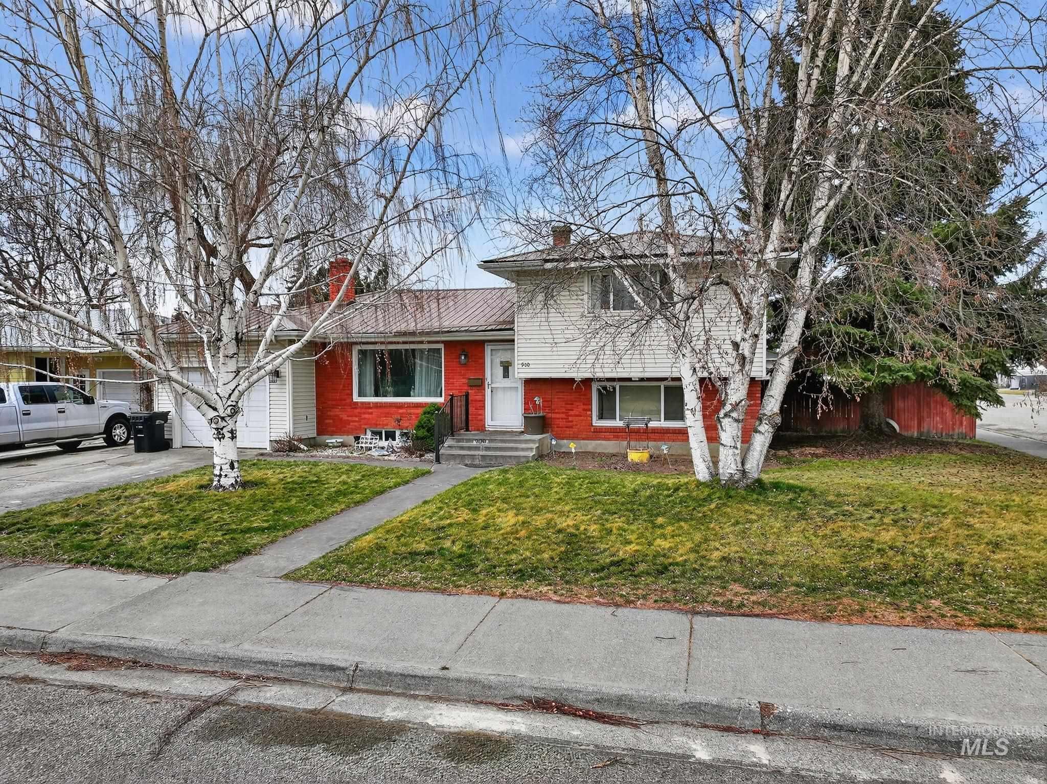 900 Stanger Avenue, Idaho Falls ID 83404