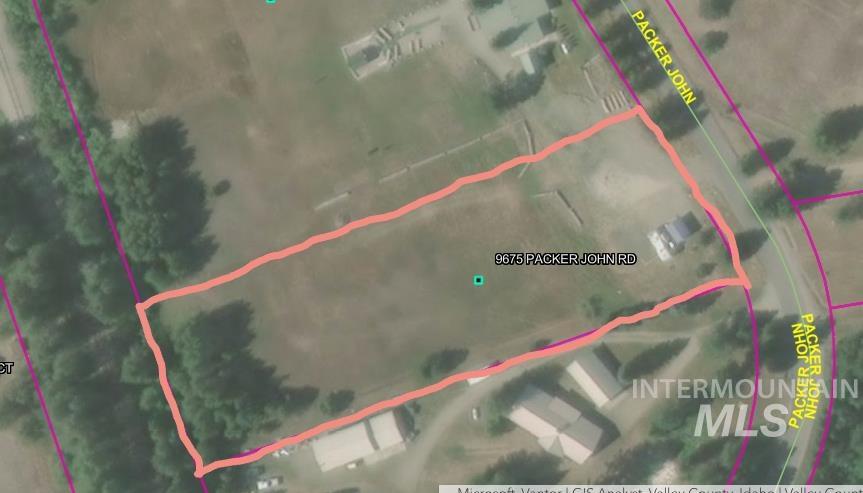 9675 Packer John Rd, Cascade ID 83611