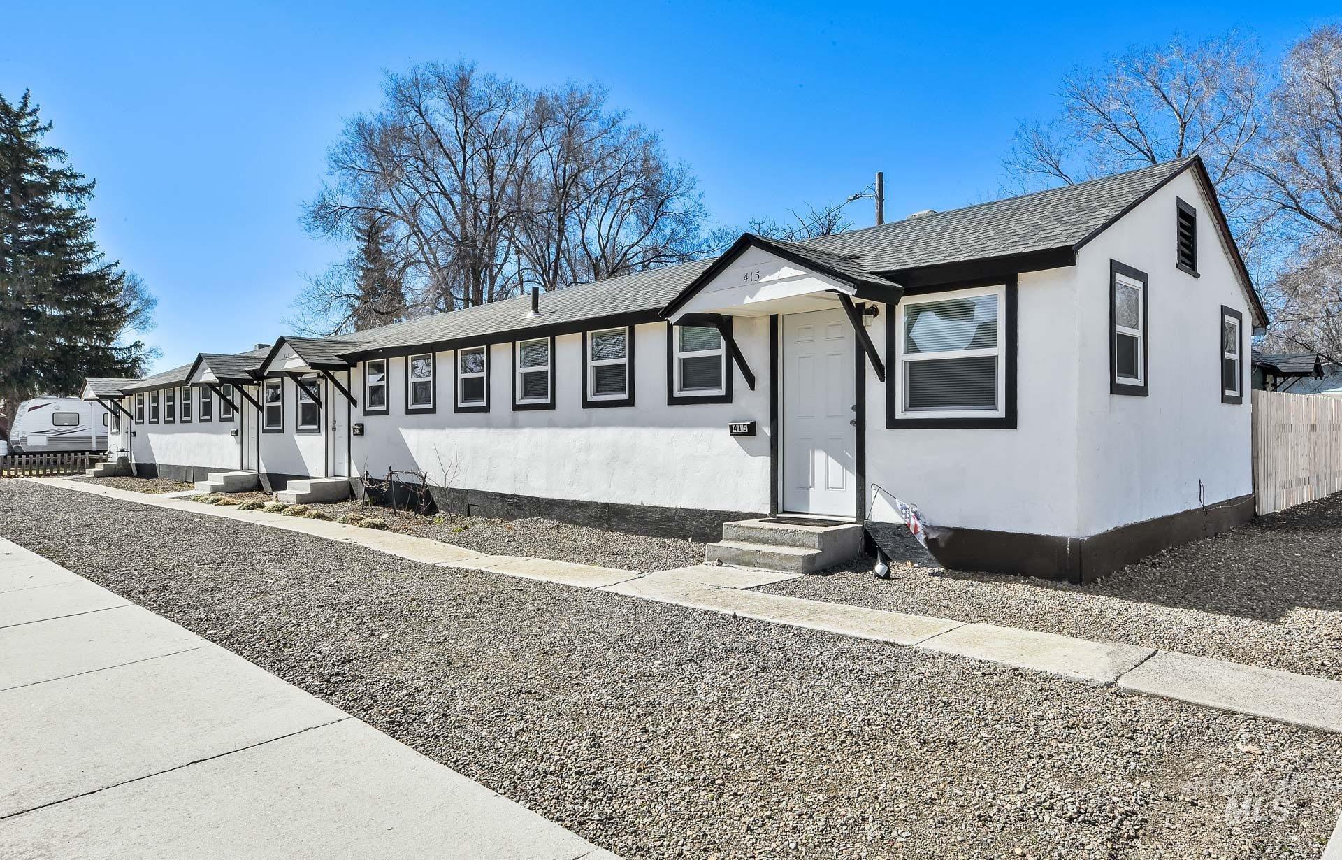 1085 E 4th S, Mountain Home ID 83647