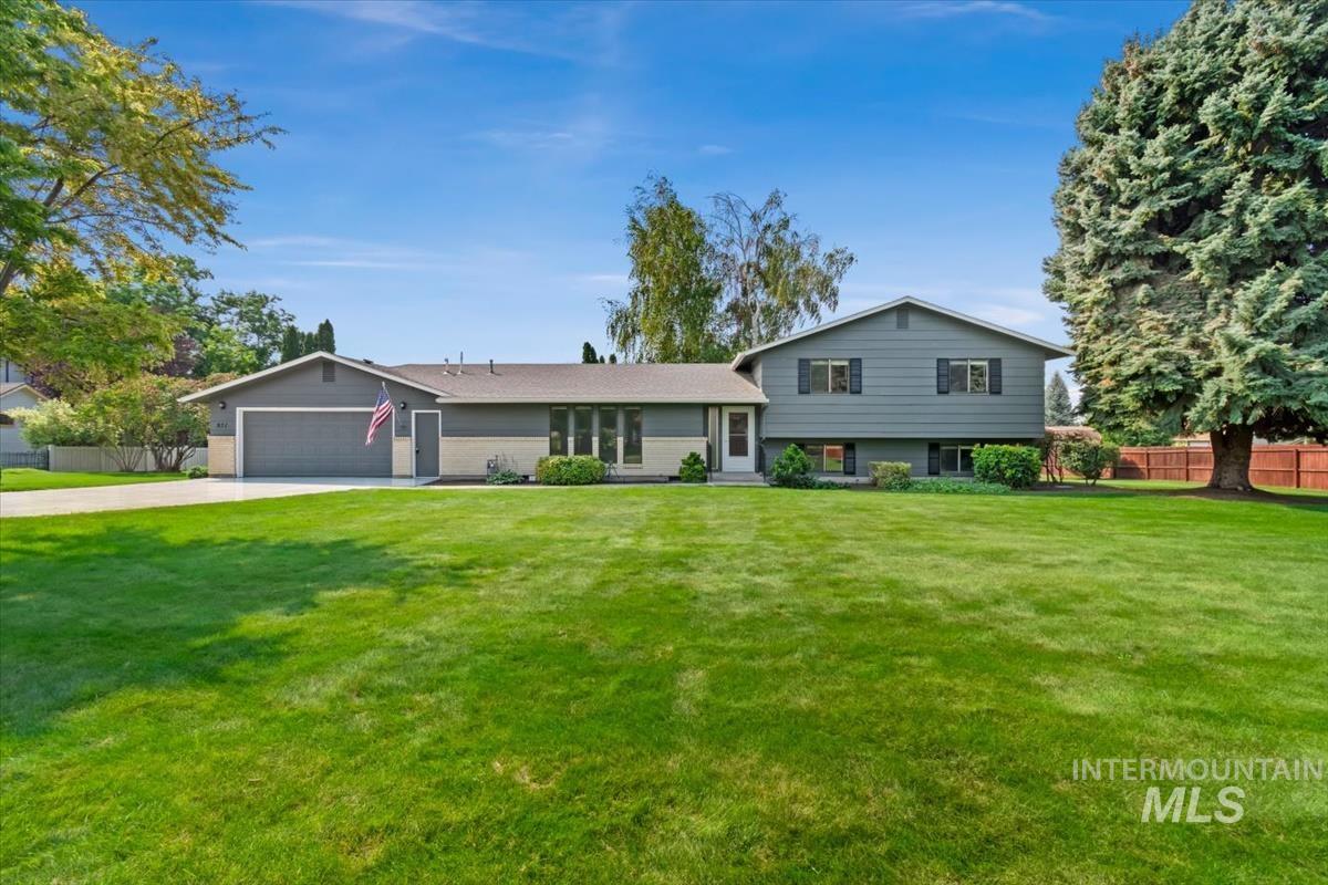 931 Sherman Way, Nampa ID 83686
