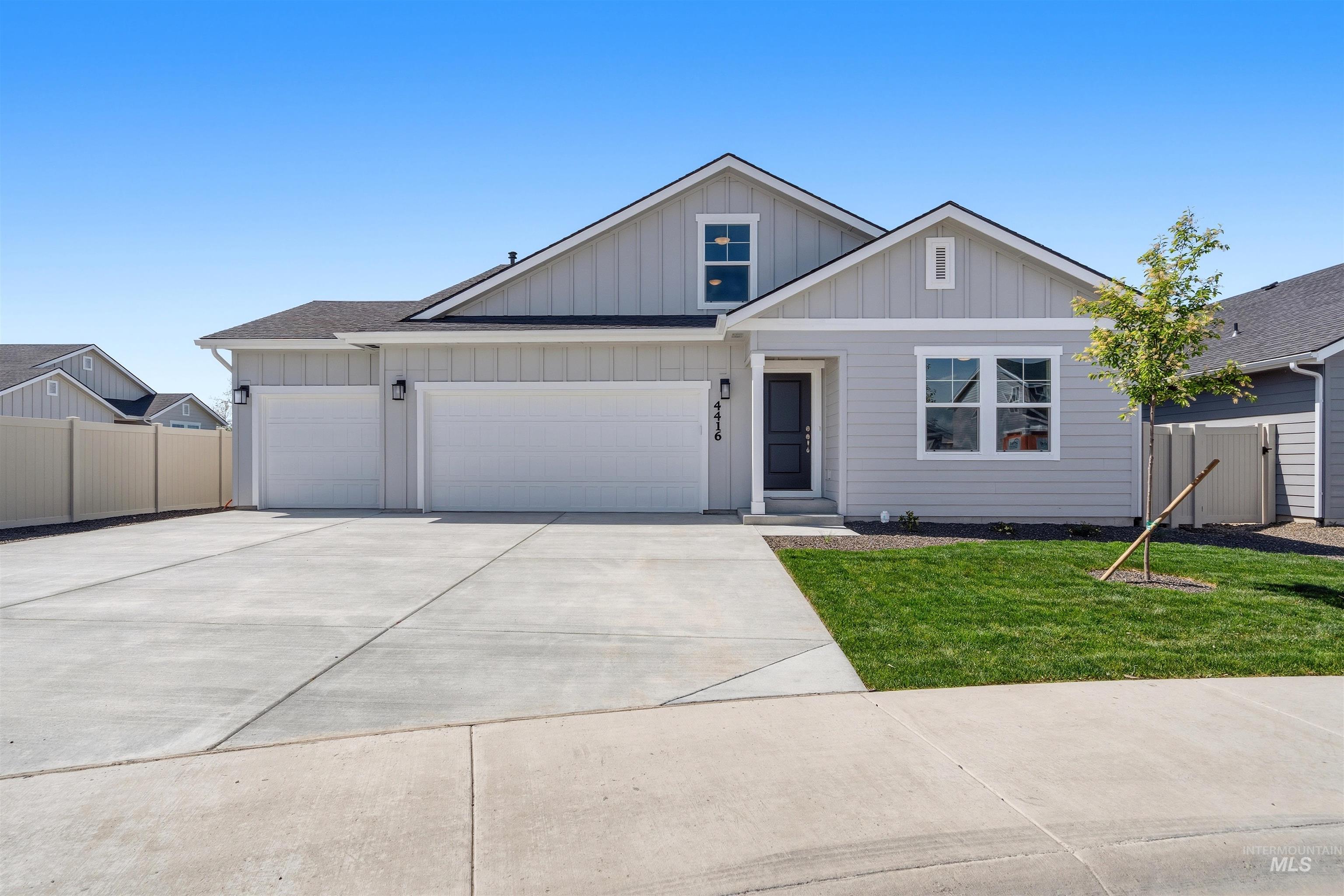 7596 E Dixon St, Nampa ID 83687