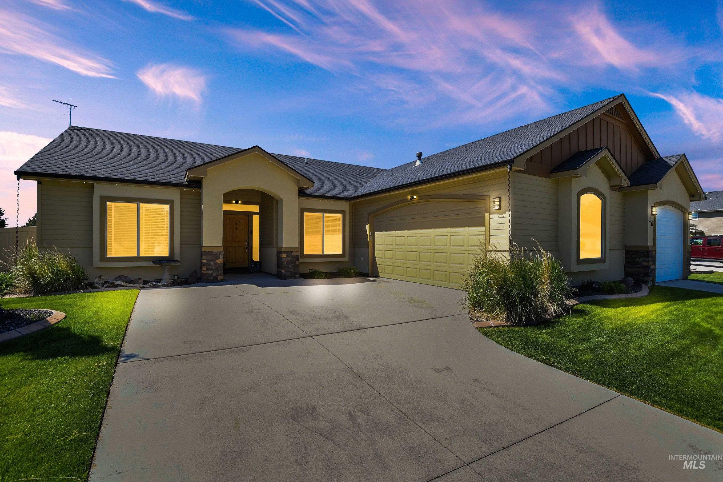 16 N Luke Loop, Nampa ID 83651