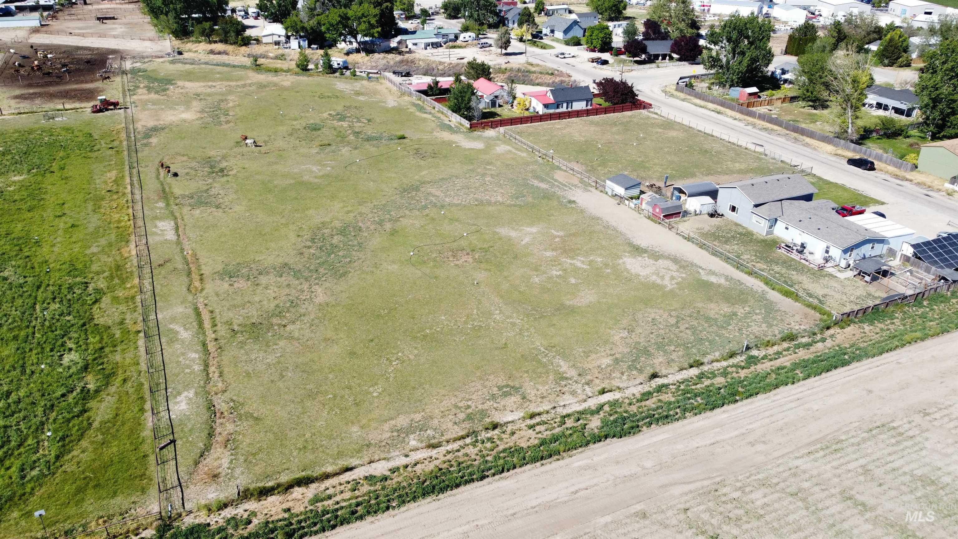 16763 Portner Rd, Nampa ID 83686