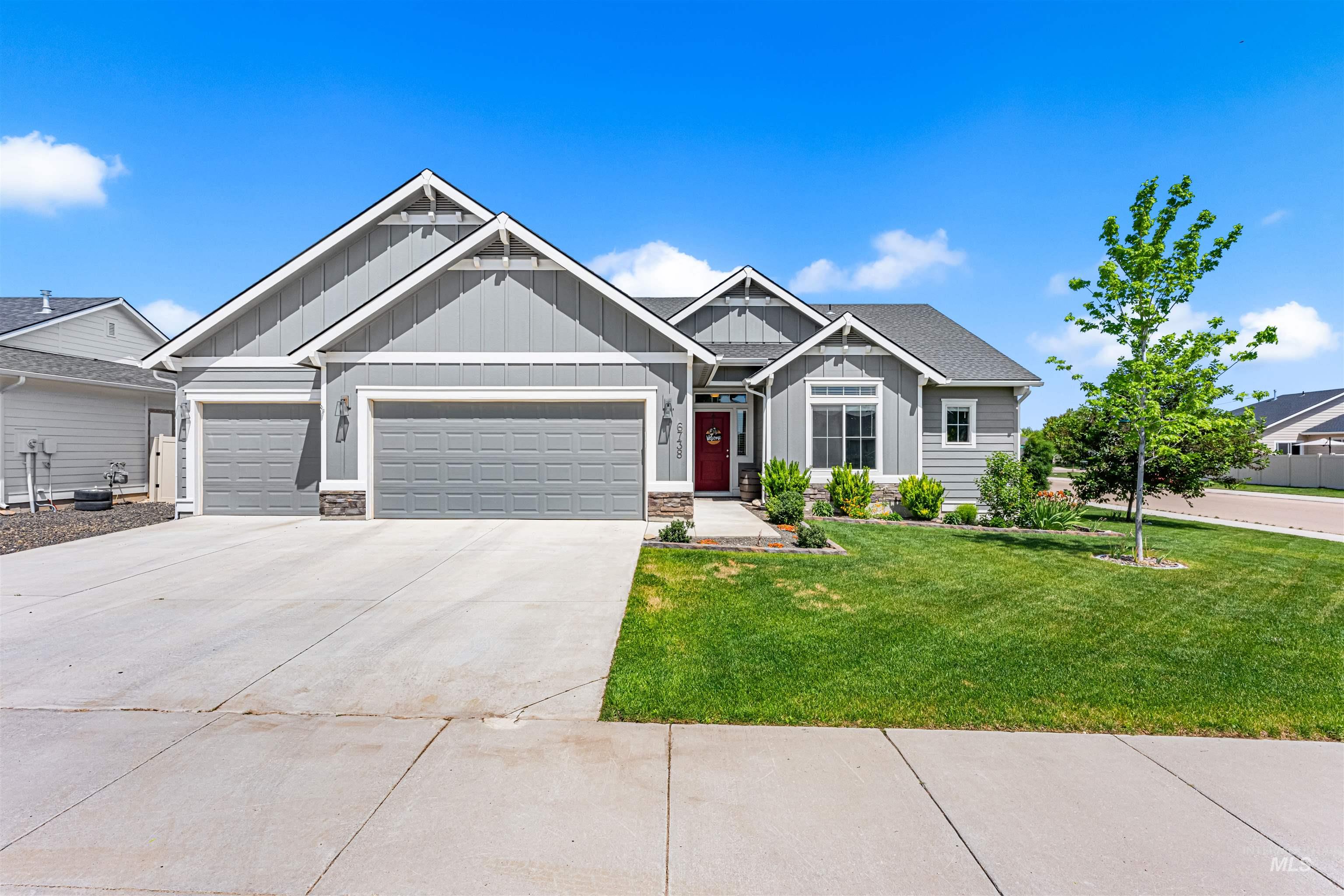 6738 S Memory Way, Meridian ID 83642