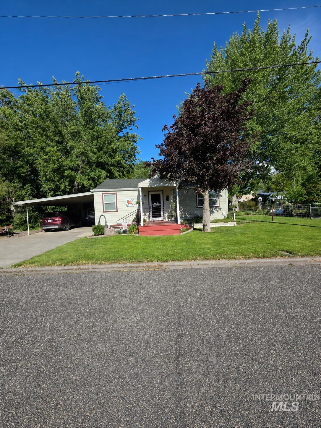 109 3rd Street, Pomeroy WA 99347