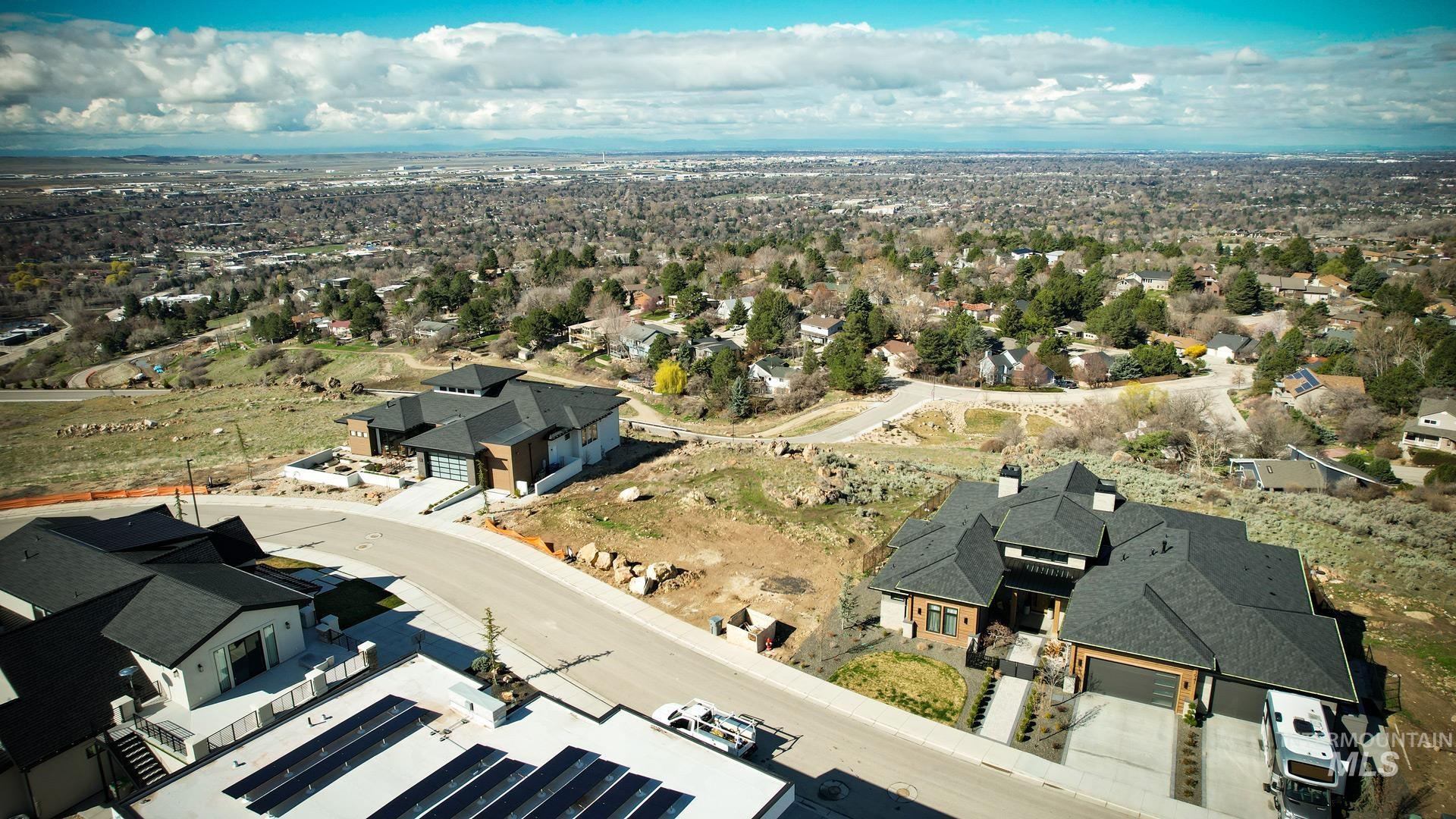 1963 S Satellite Wy, Boise ID 83712