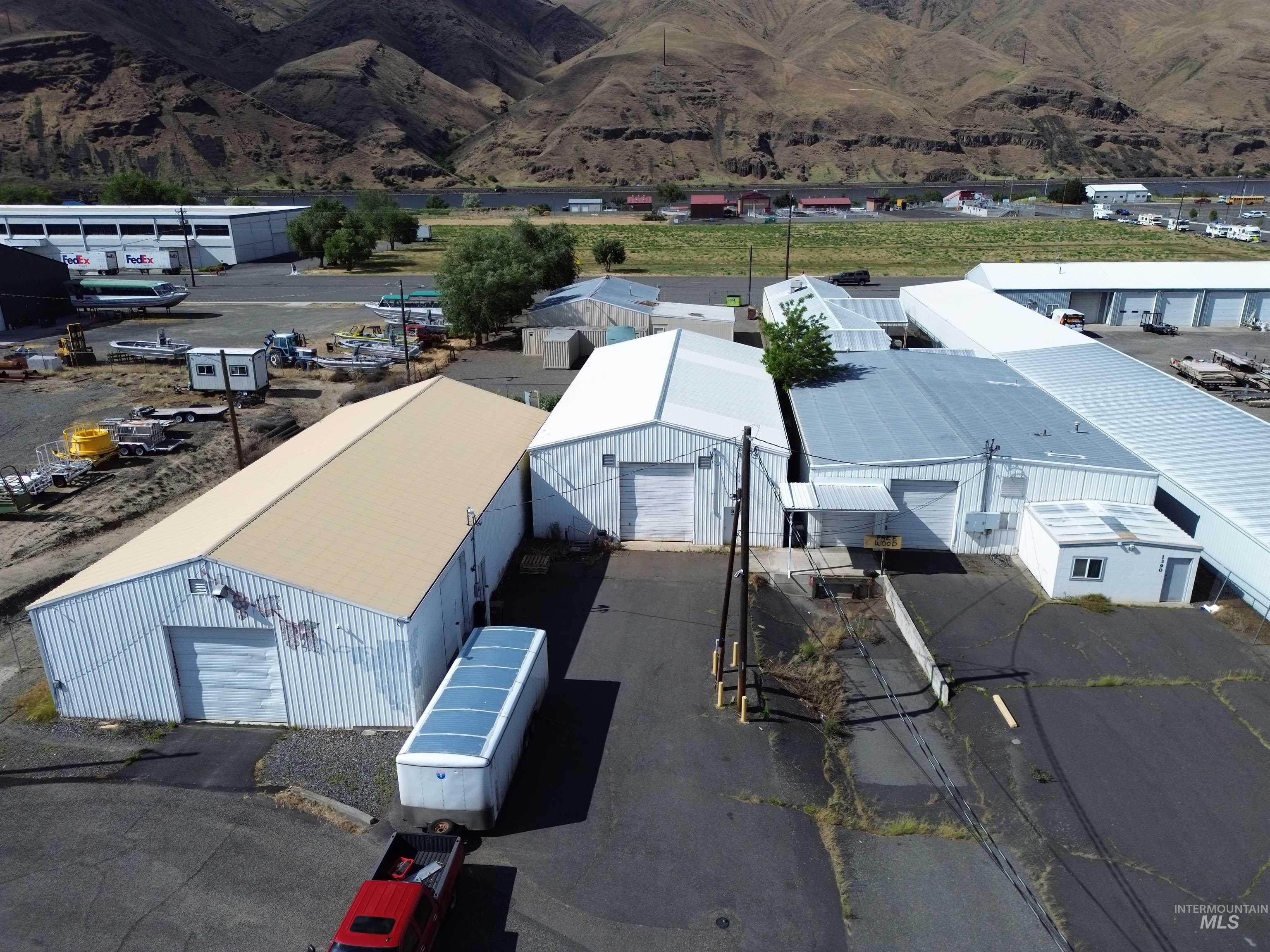 1390 Commercial Way, Clarkston WA 99403