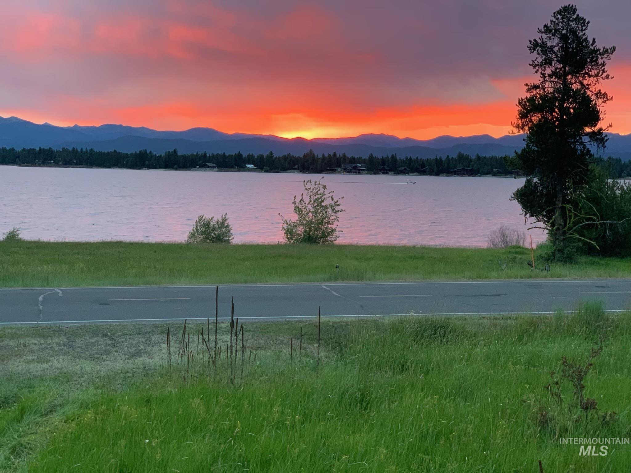 2231 W Mountain Rd, Donnelly ID 83615
