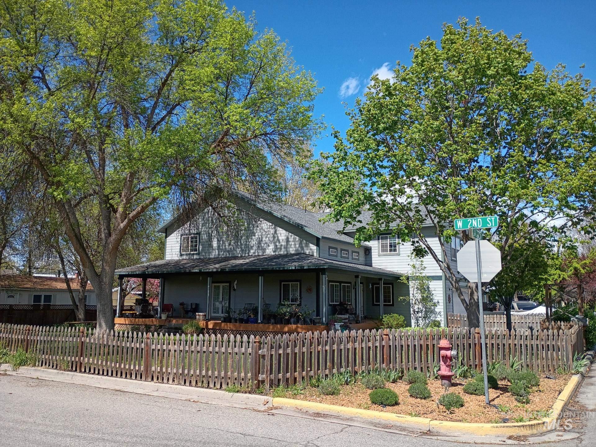 219 Lincoln Ave, Emmett ID 83617