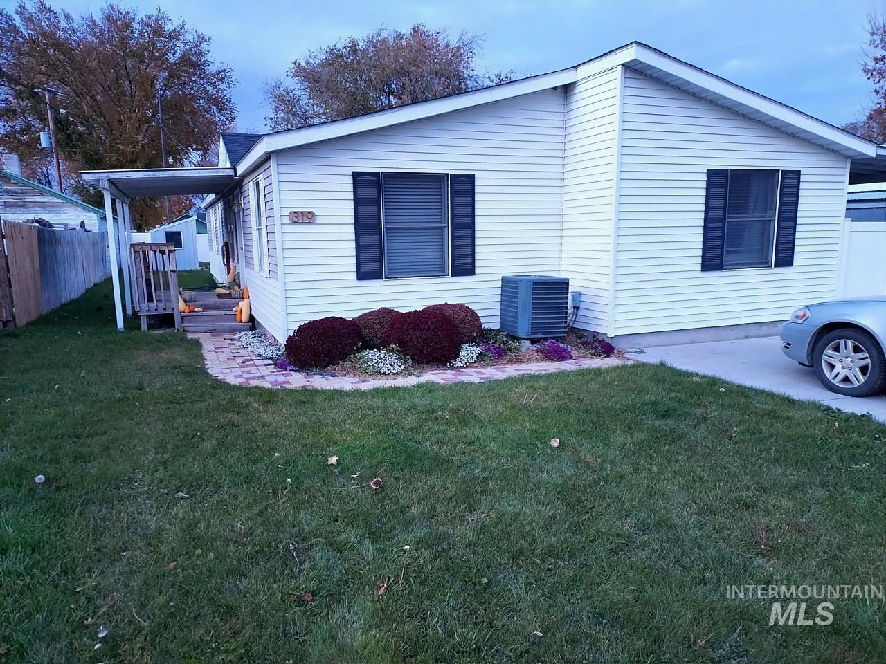 319 2nd Street, Hazelton ID 83335