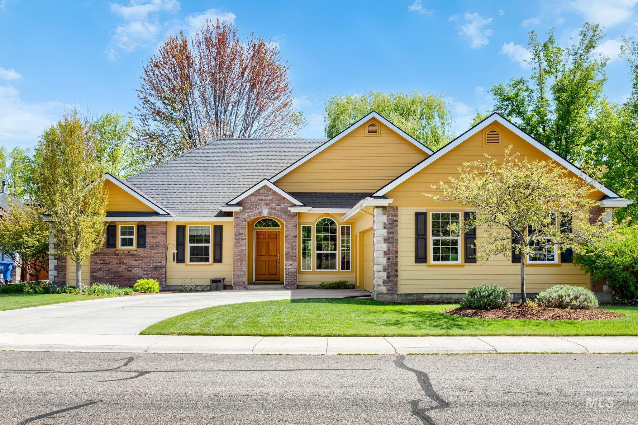 2703 E Ridgedale Place, Eagle ID 83616