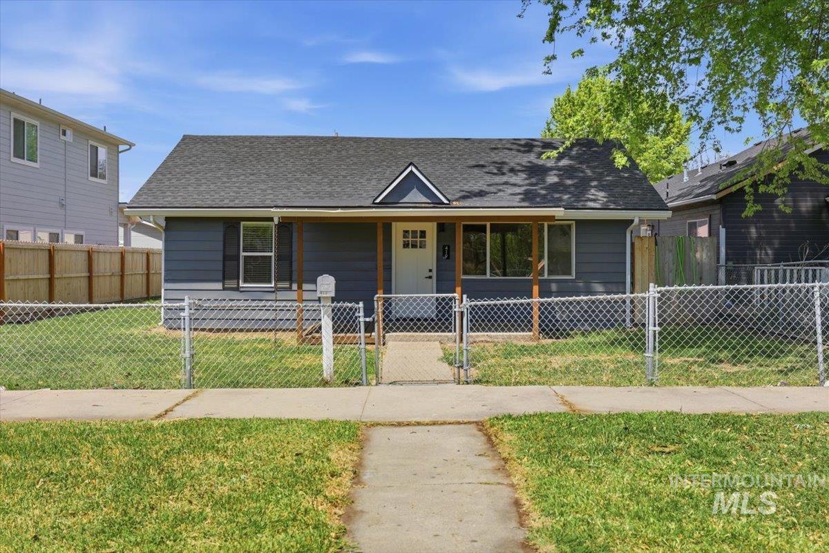 419 15th Ave N, Nampa ID 83687