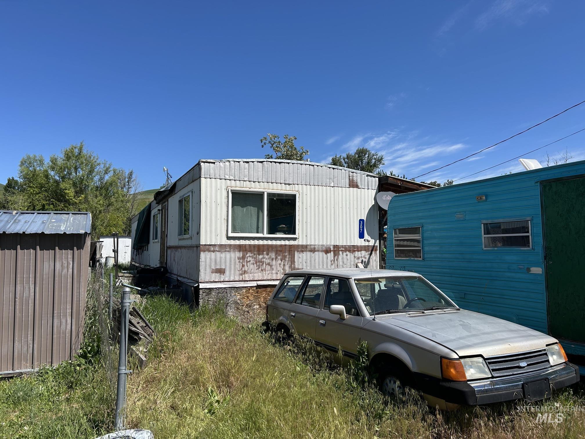 307 & 309 Main Street, Culdesac ID 83524