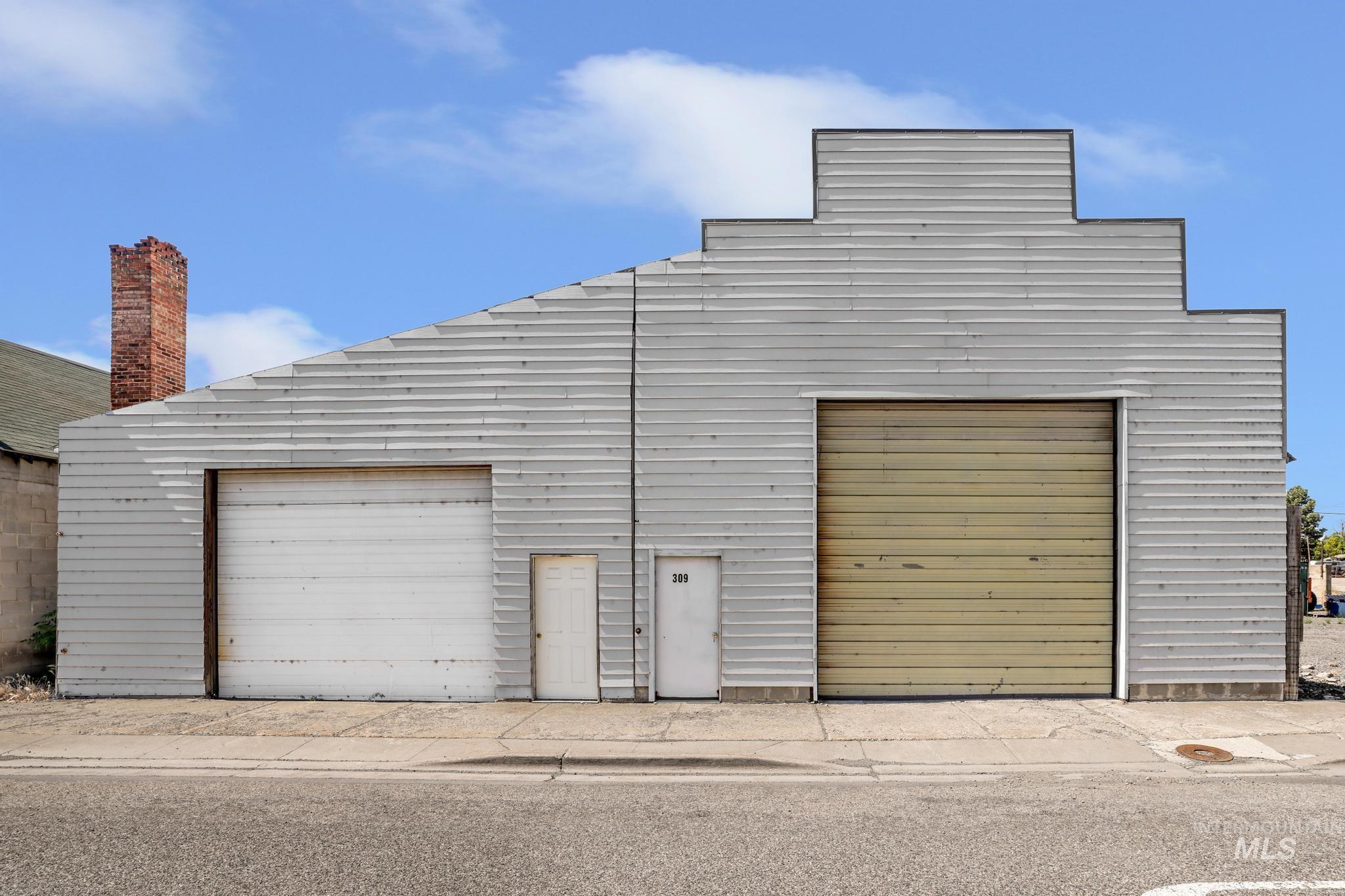 309 S Rail St W, Shoshone ID 83352