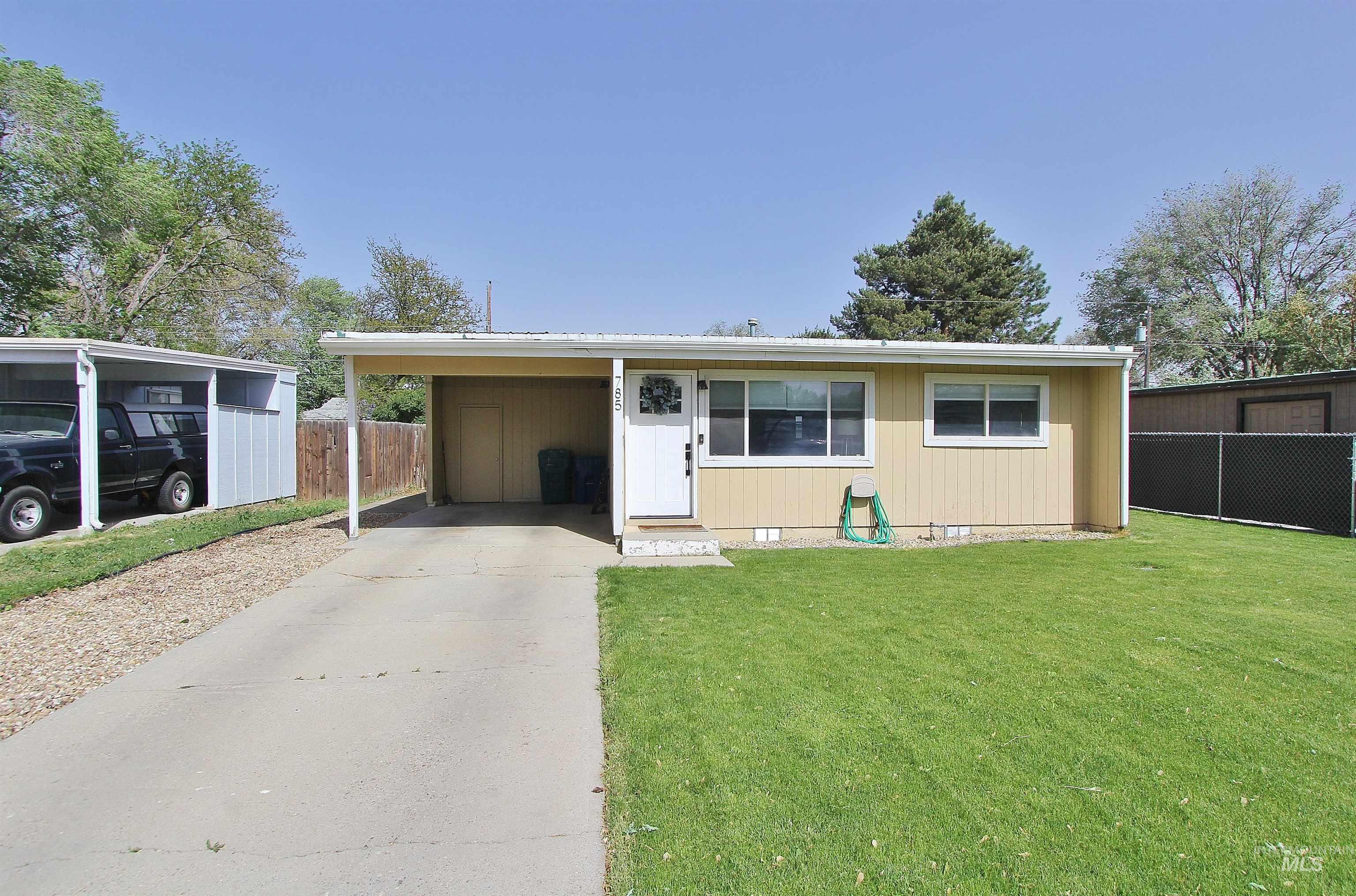 785 S 12th E, Mountain Home ID 83647