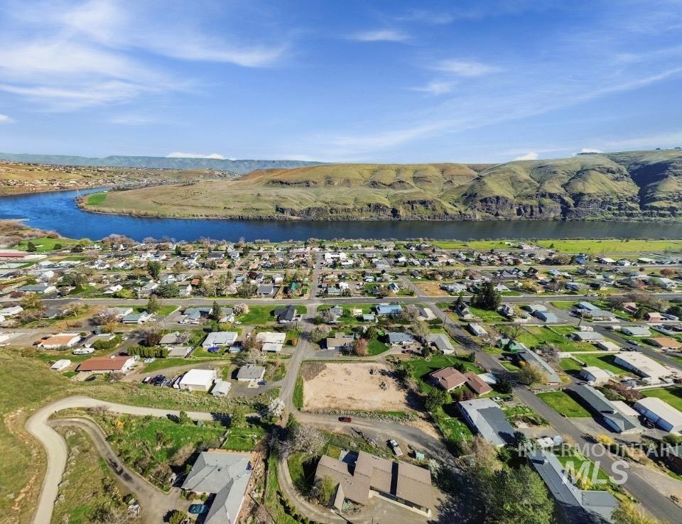 321 Pierce St., Asotin WA 99402