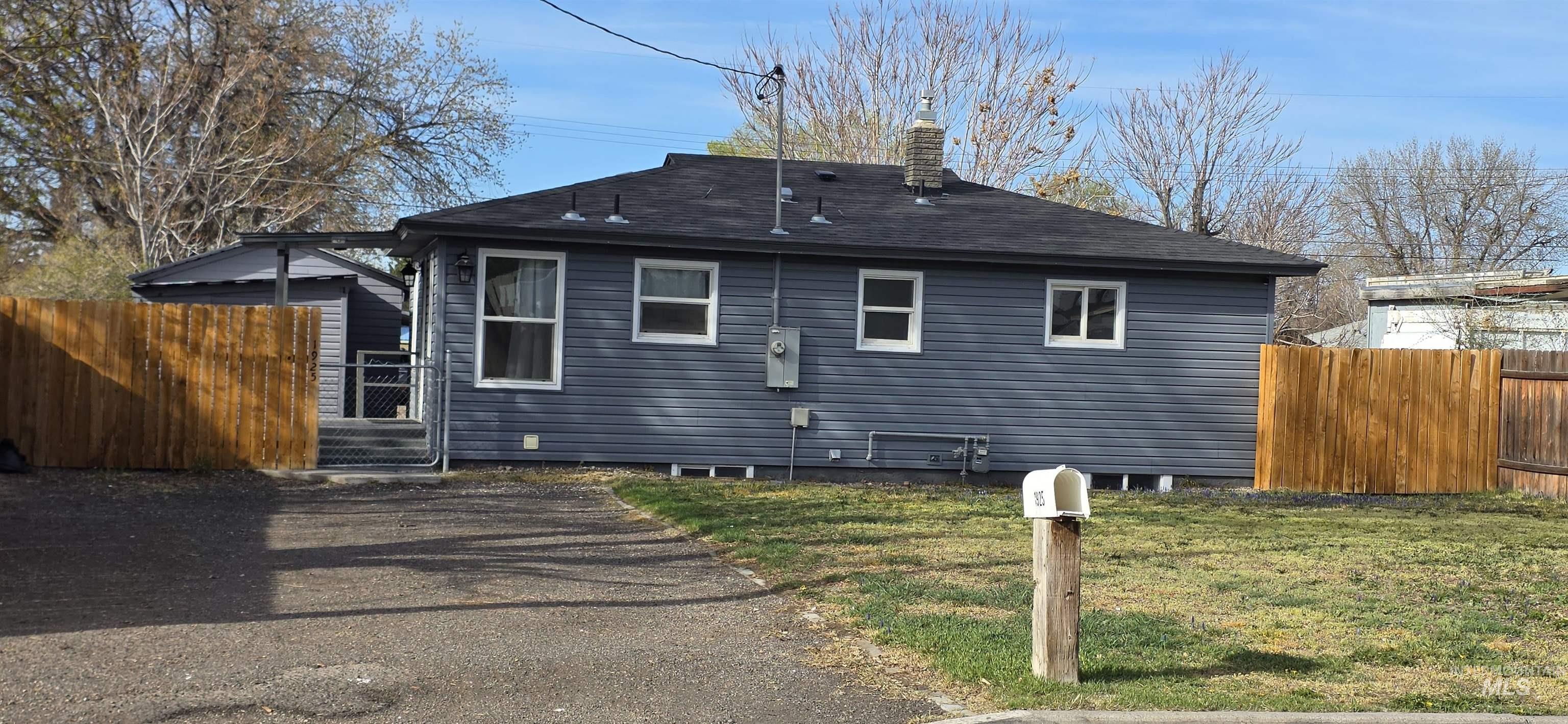 1925 Poplar Ave., Twin Falls ID 83301