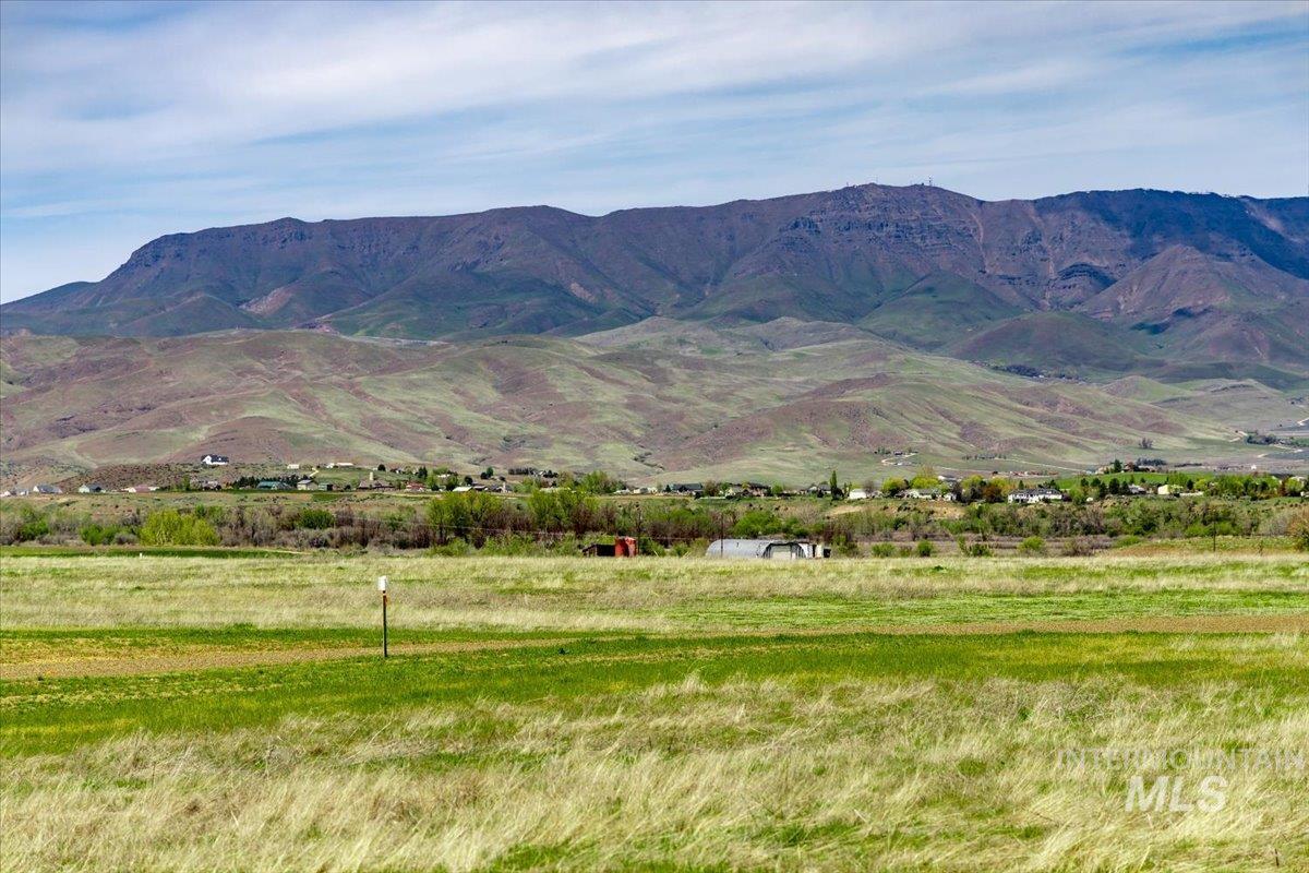 3935 Jake Lane, Emmett ID 83617