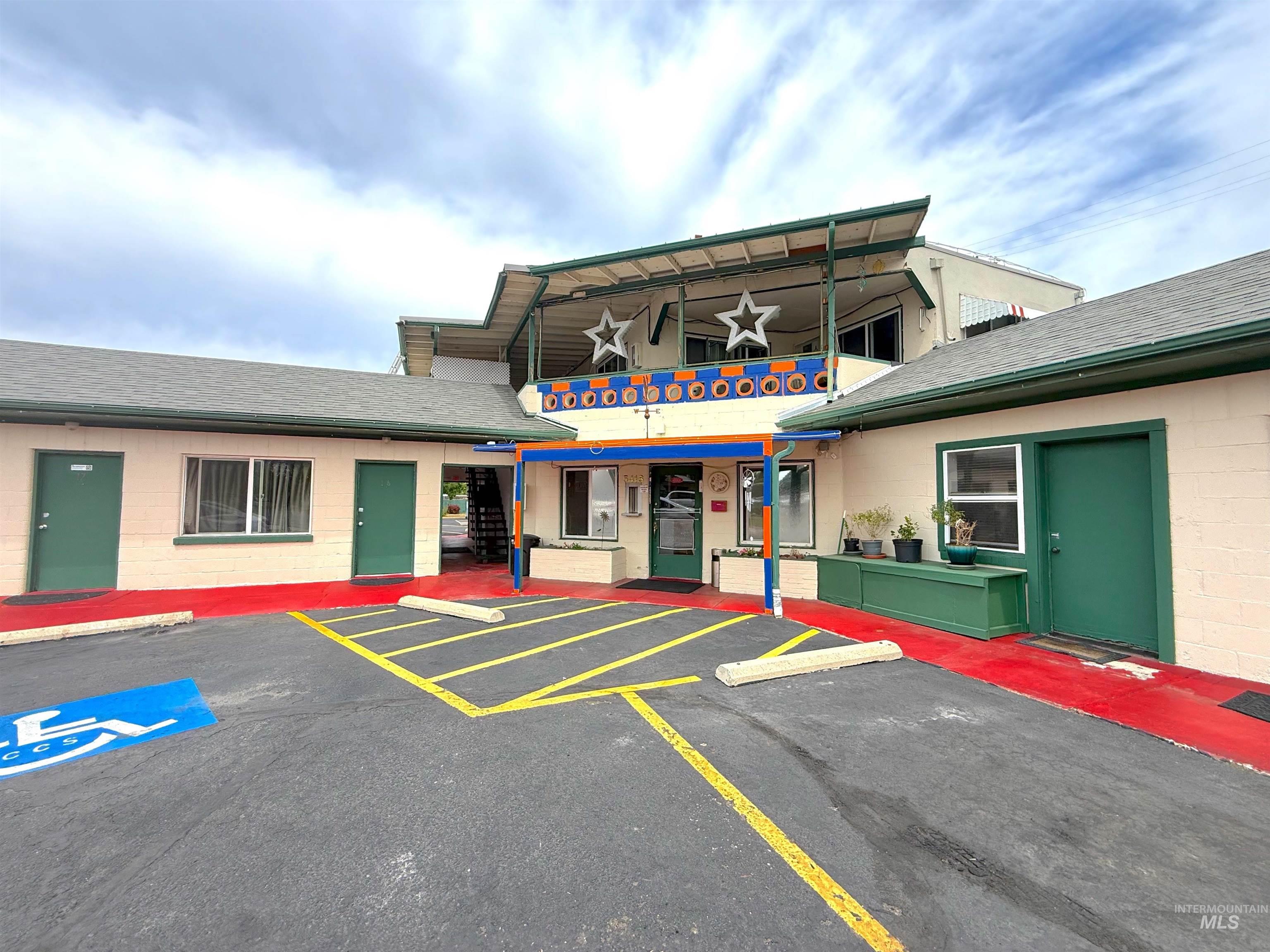 5416 W Fairview Ave, Boise ID 83706