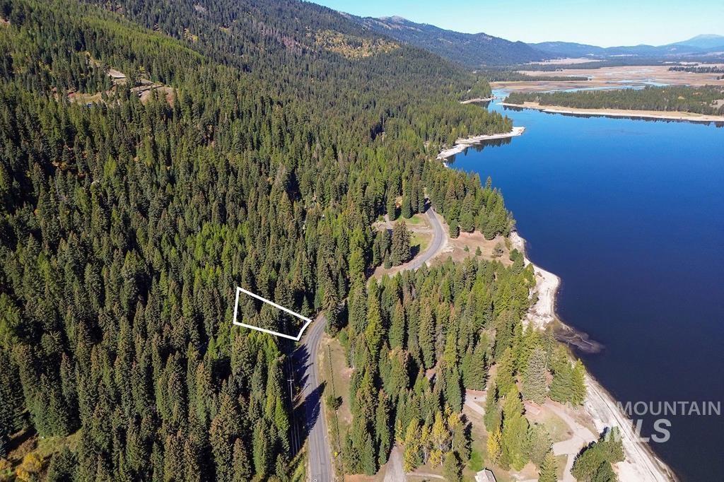 2325 West Mountain Road, Donnelly ID 83615
