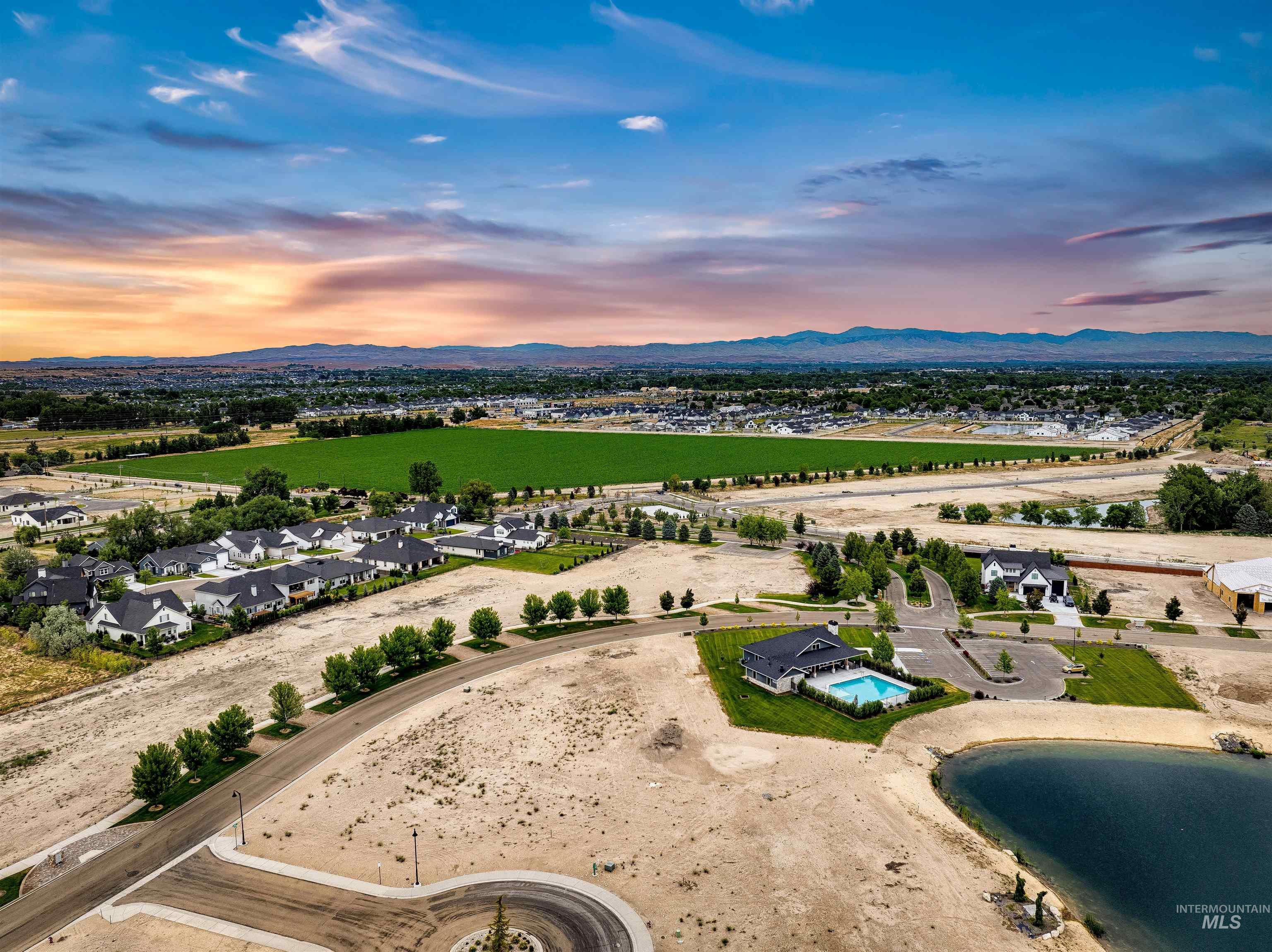 21562 Lake Fork Pt, Star ID 83669
