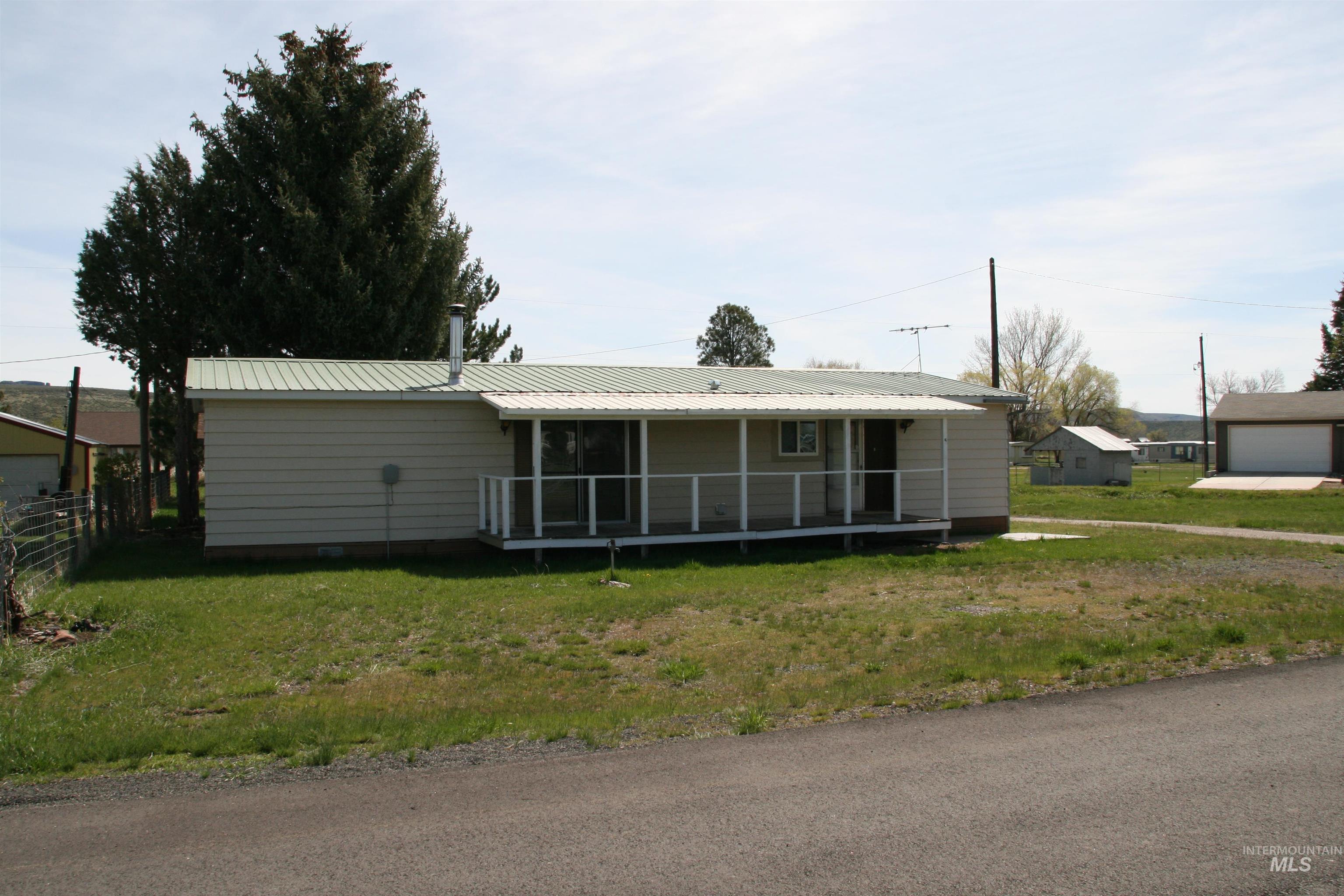 500 Somerville Street, Jordan Valley OR 97910