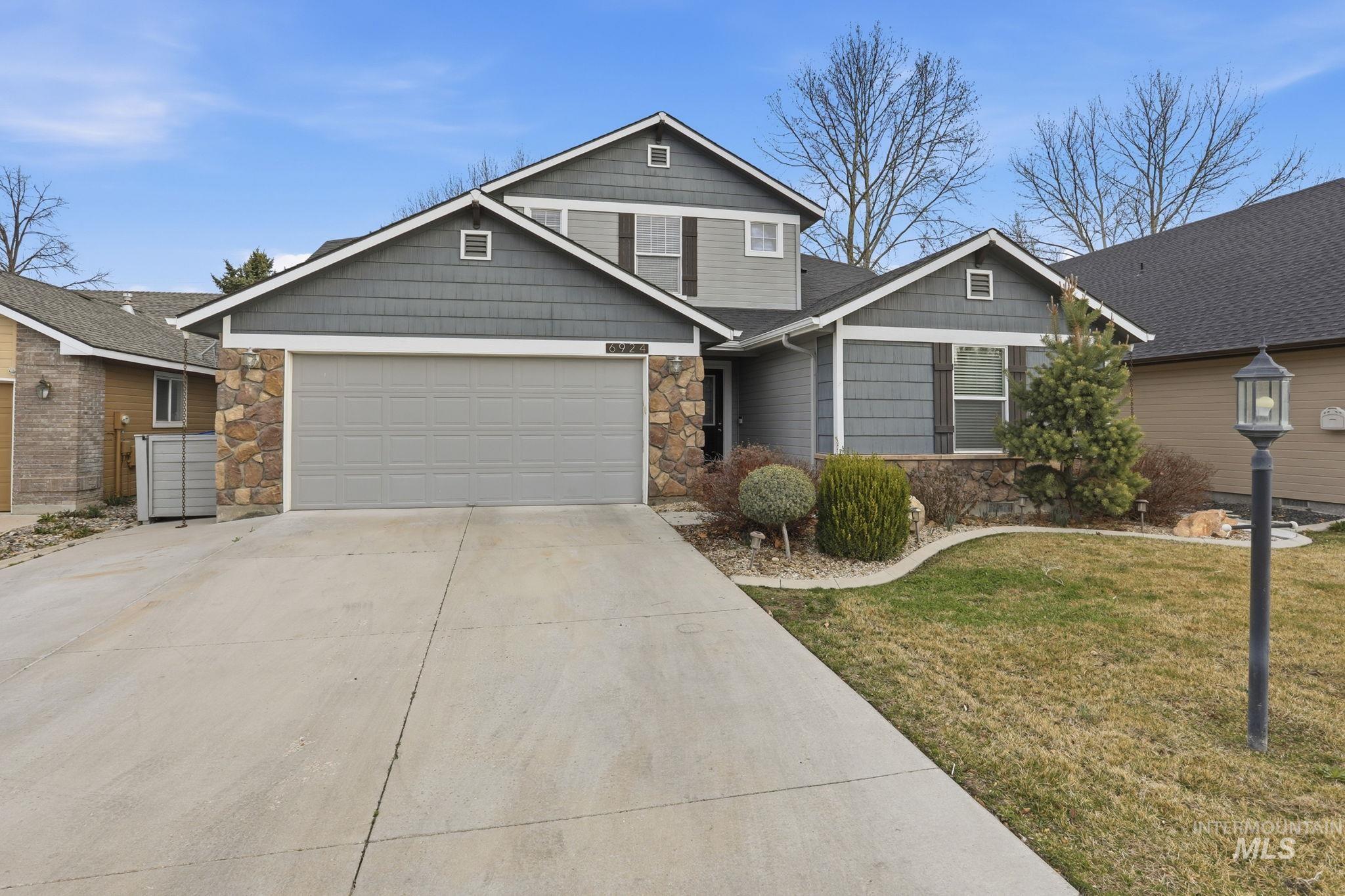 6924 E Greens Dr, Nampa ID 83687
