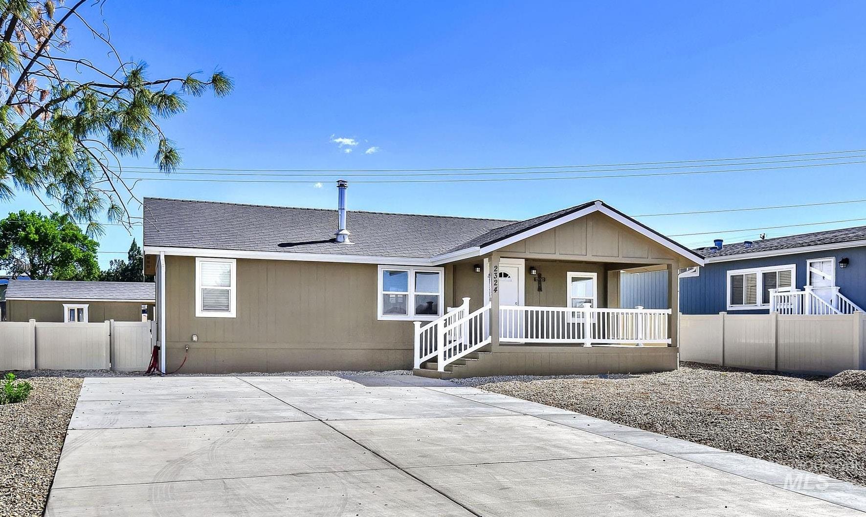 2324 E Blue Lake Lane # 69, Boise ID 83716