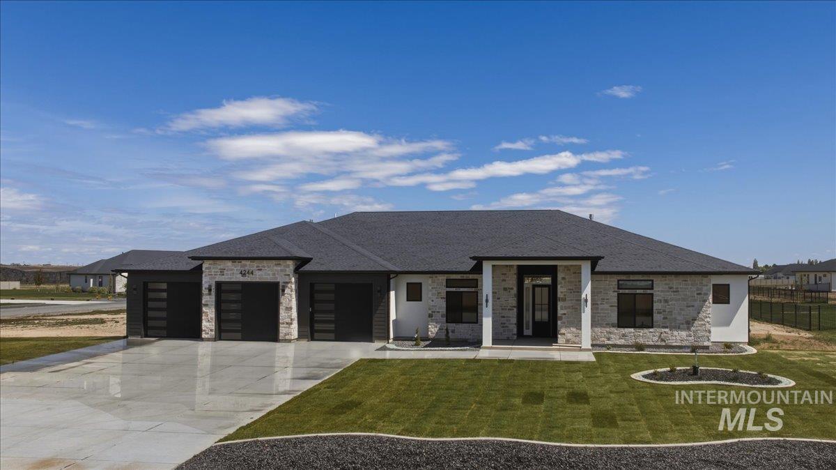 4244 N 2734 E, Twin Falls ID 83301