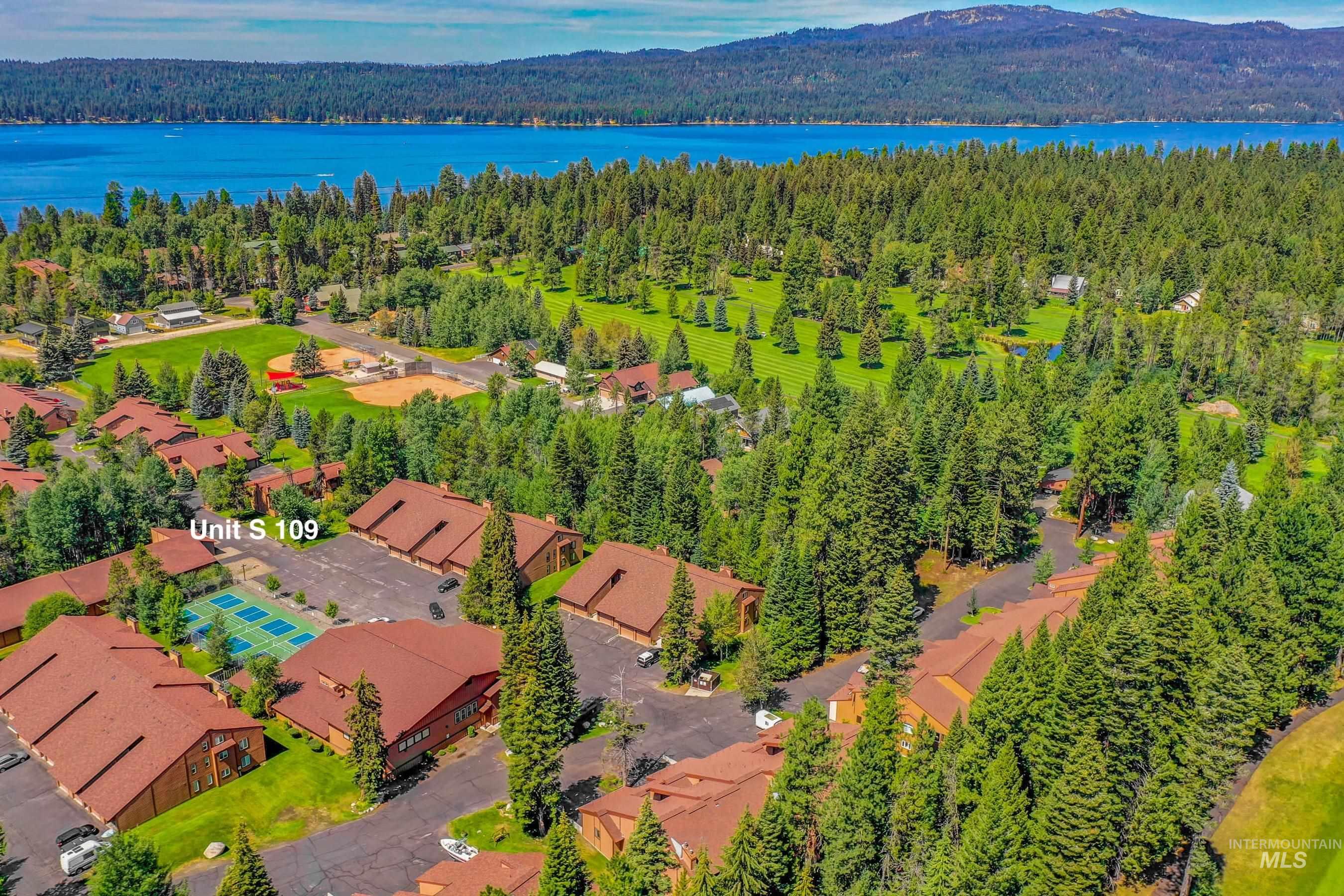1607 Davis Ave # S109, McCall ID 83638