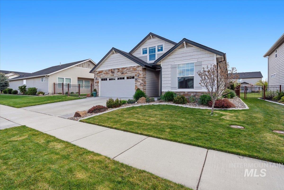 1044 N Synergy Ln, Eagle ID 83616