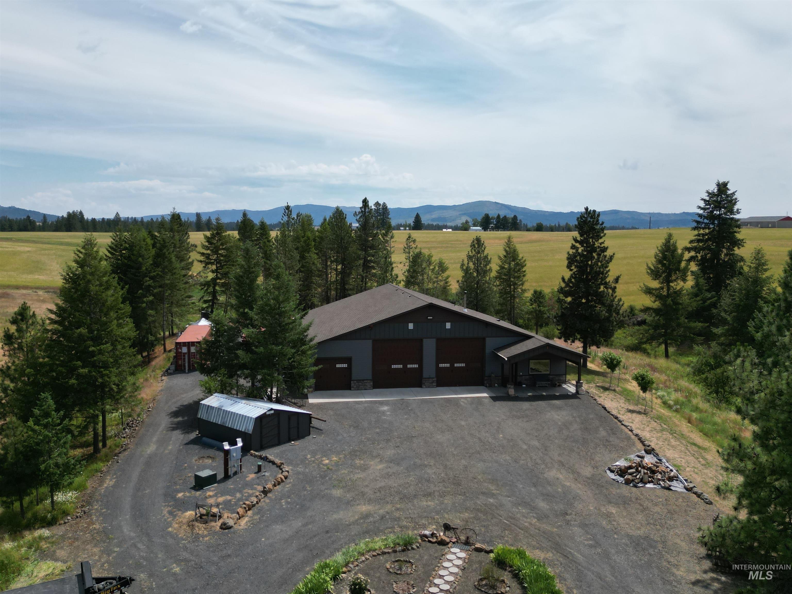 1044 Clemenhagen Rd, Deary ID 83823